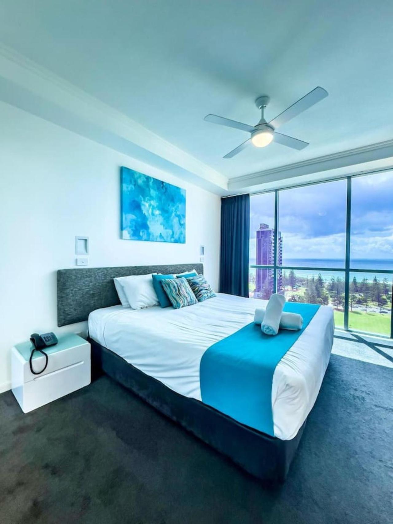 Ocean Whisper Broadbeach Apartment *