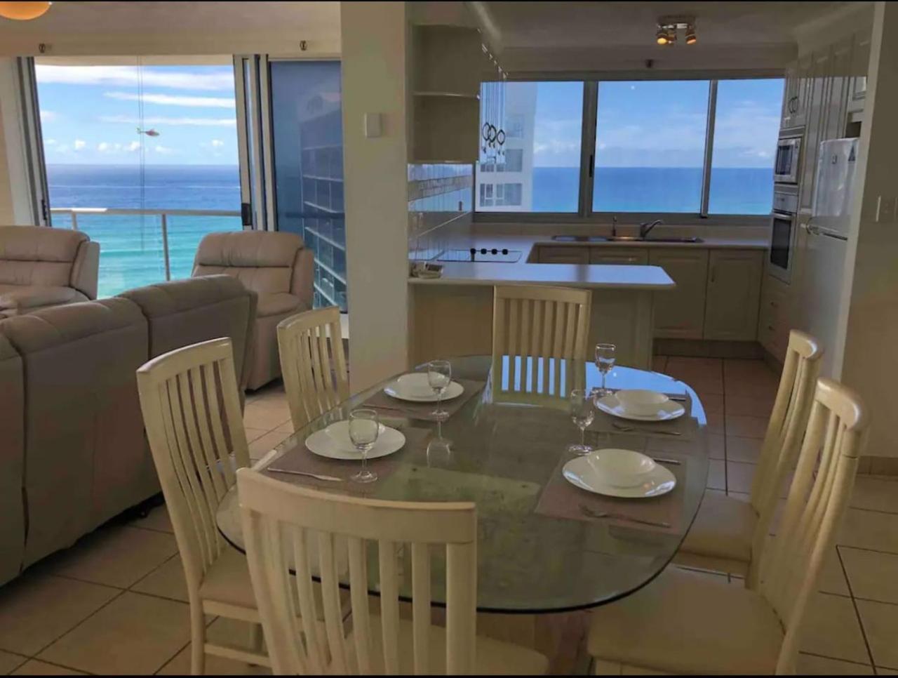 Oceanic Dream Haven Apartment
