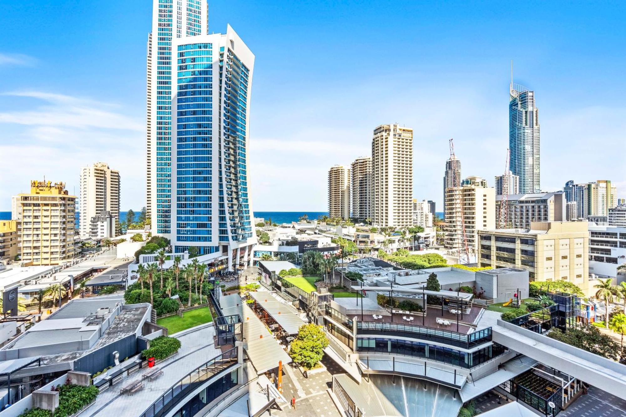 Apartment Two Bedroom Self Contained - Circle On Cavill - Privately Managed