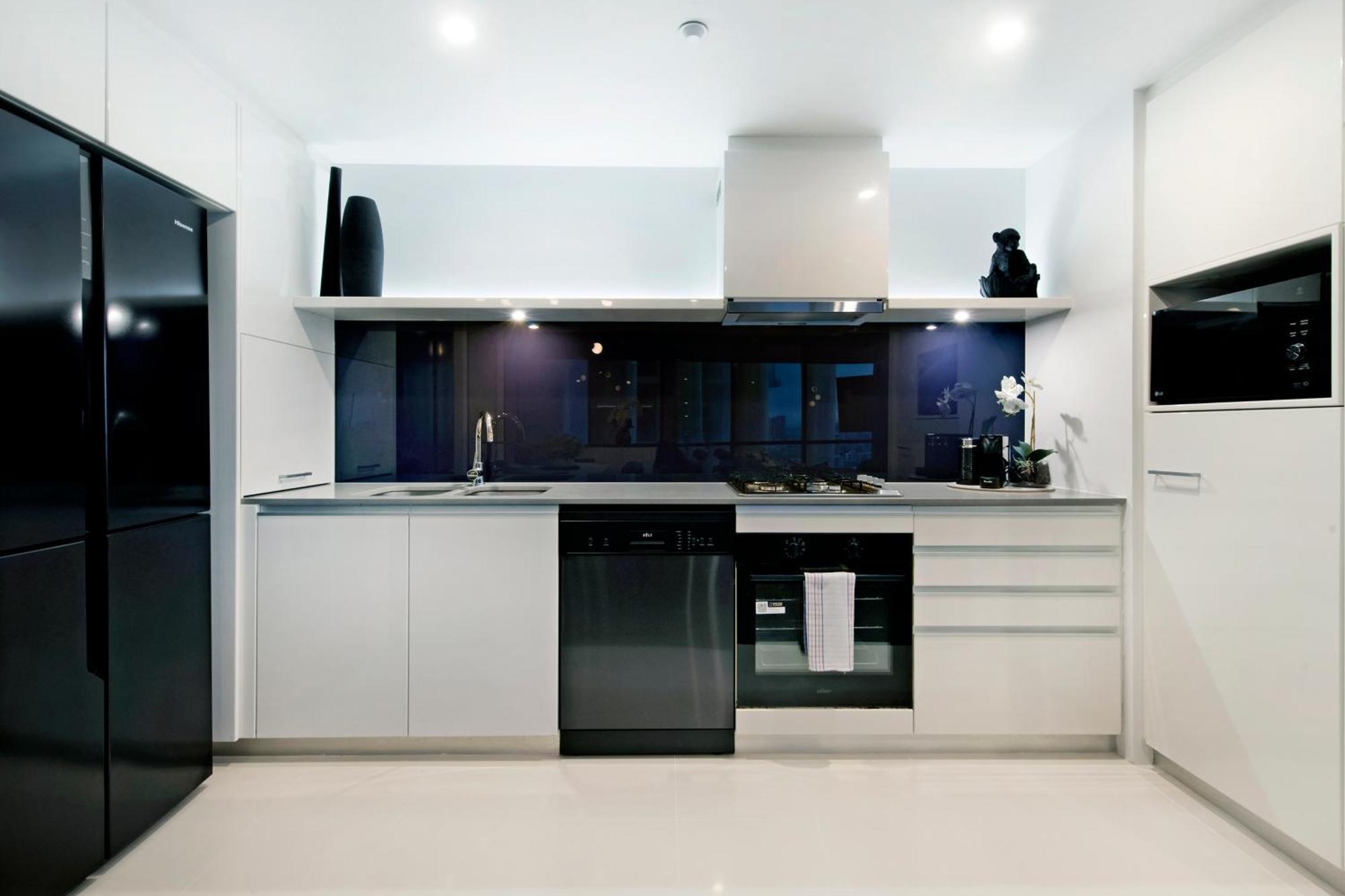 Two Bedroom Self Contained - Circle On Cavill - Privately Managed Apartment *