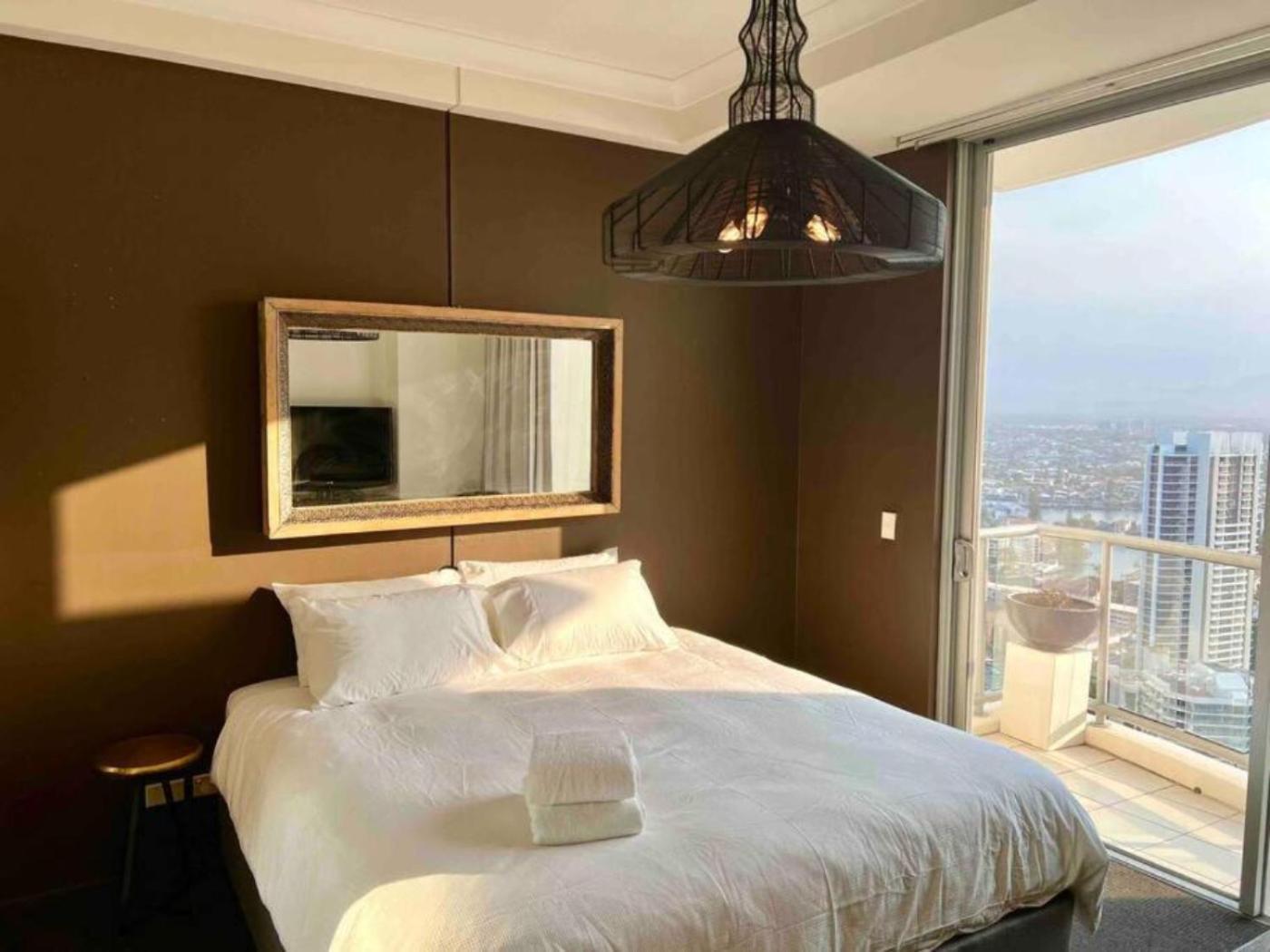 Elevated Luxe On Level 36 Gold Coast
