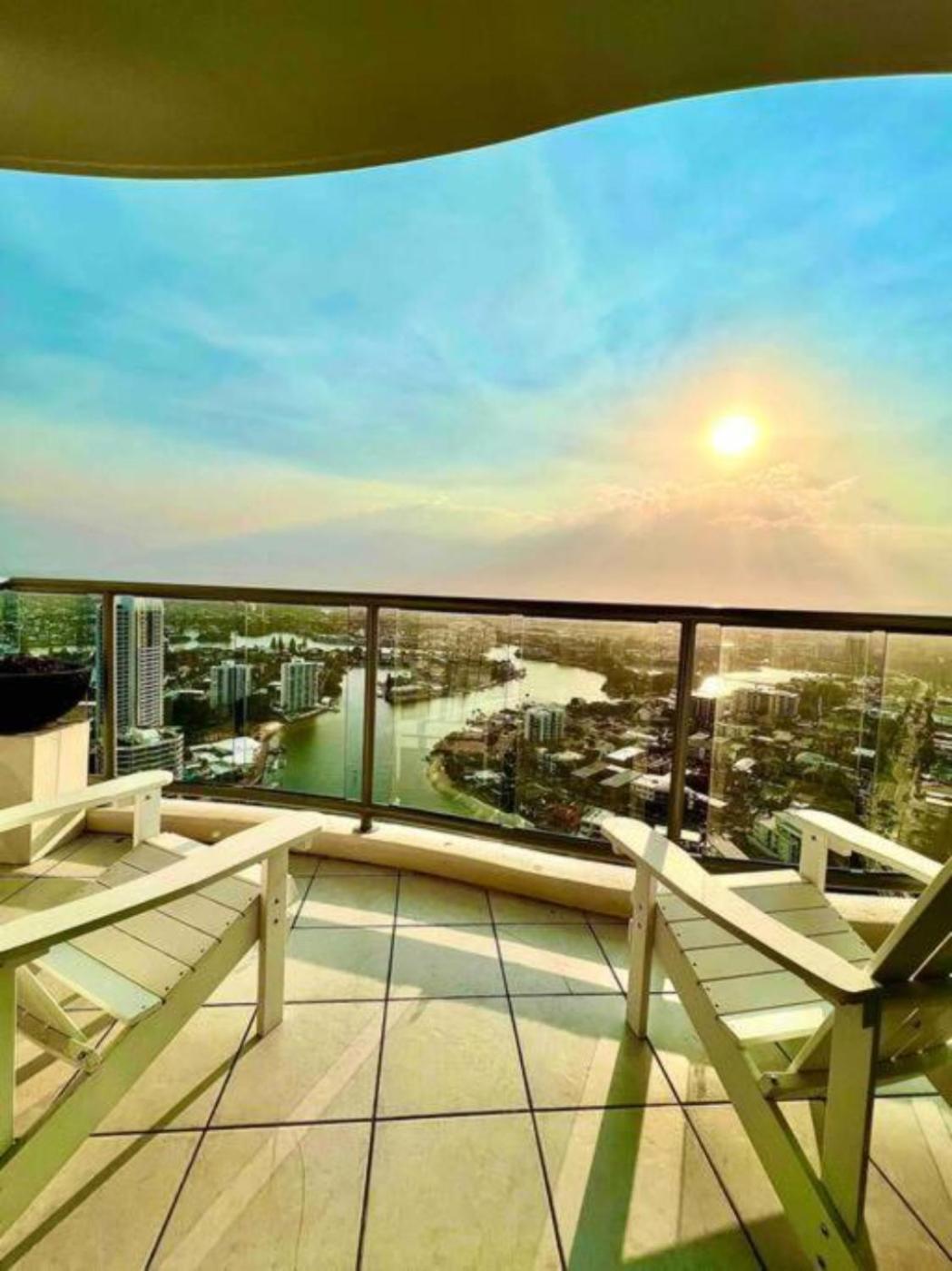 Elevated Luxe On Level 36 *