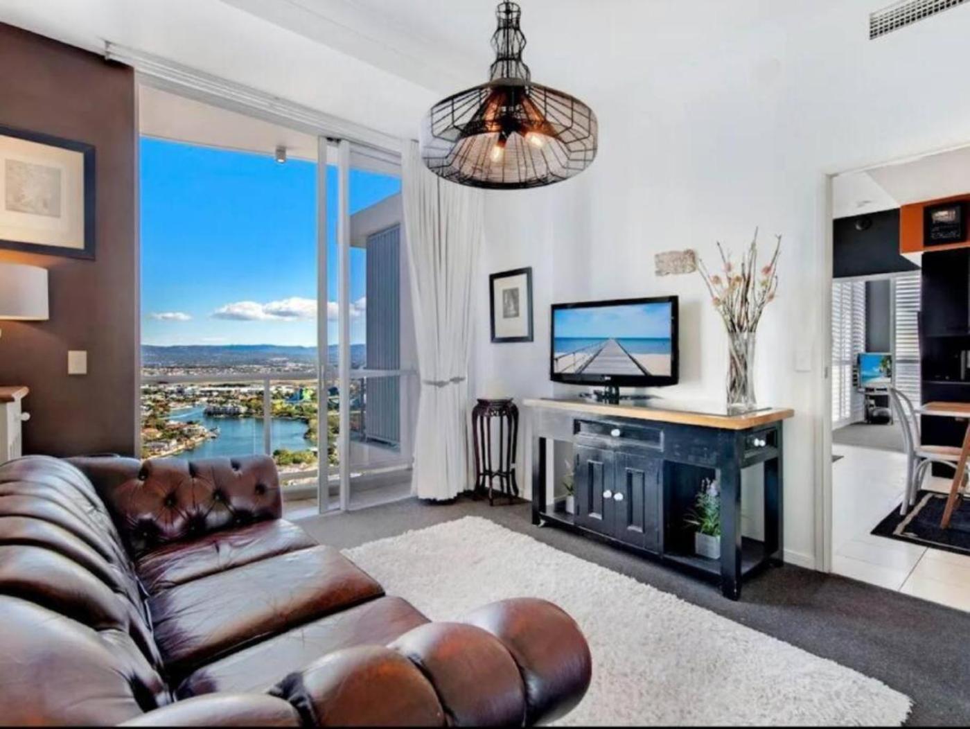 Elevated Luxe On Level 36 Apartment Gold Coast