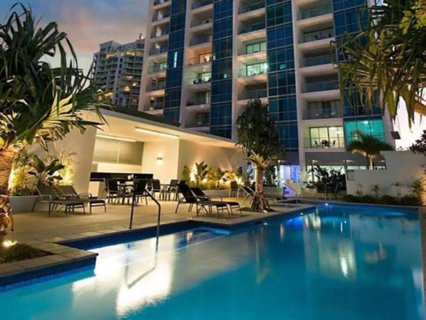 Beachfront Bliss Spot * Gold Coast