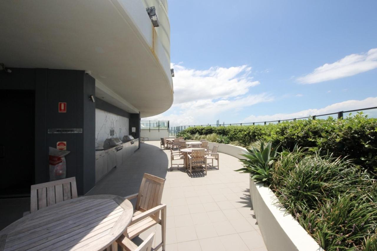 The Wave 2404 Apartment Gold Coast