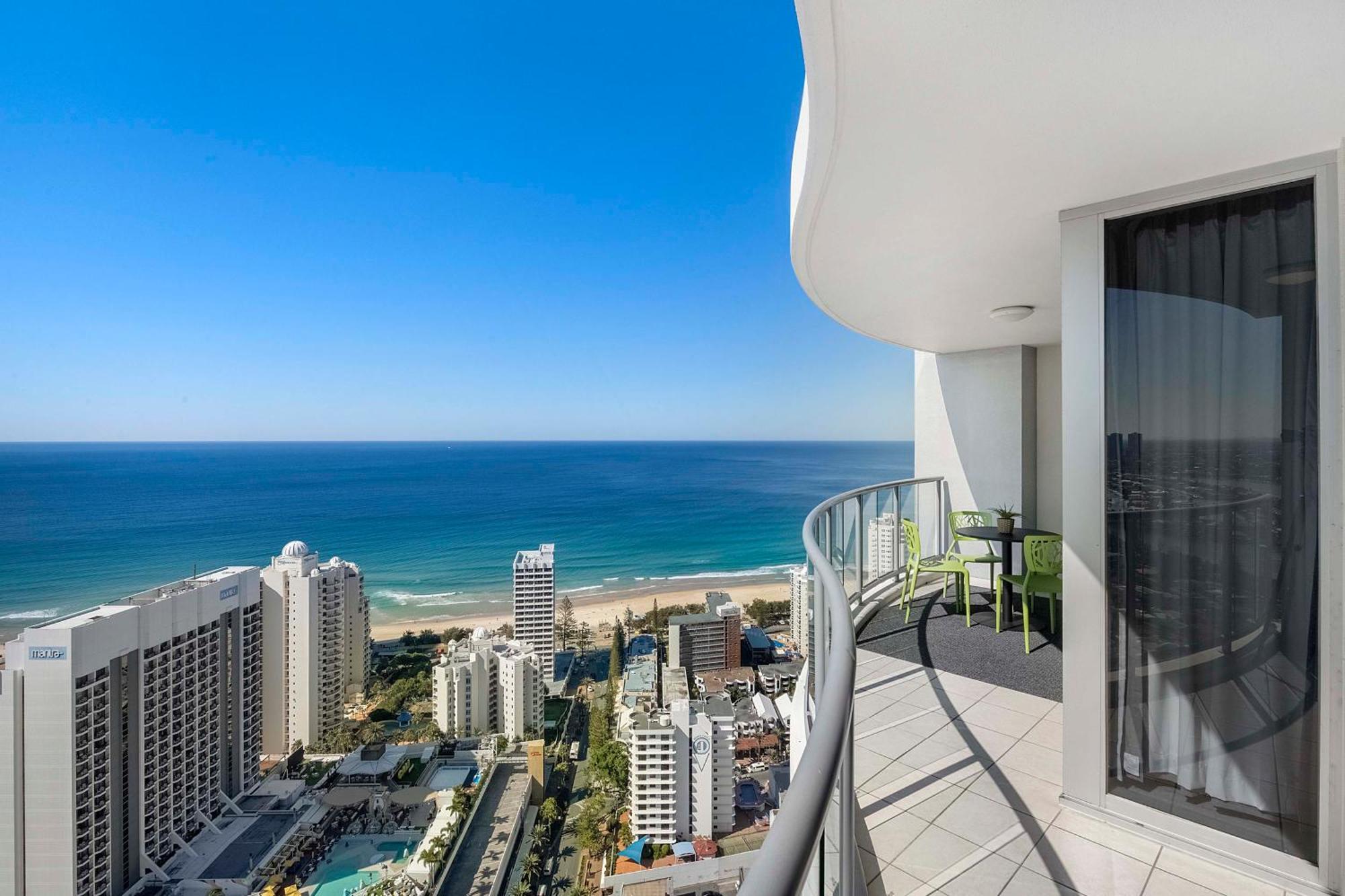 Self Contained At Chevron Renaissance - Privately Managed - Wow Apartment Gold Coast