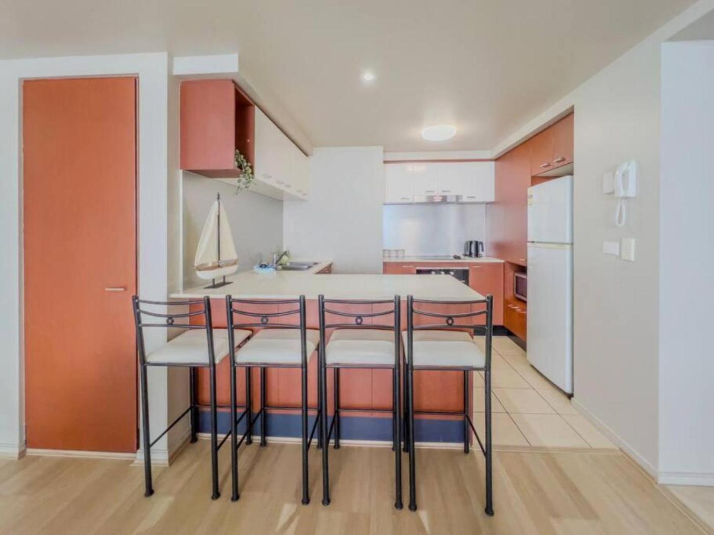 Cloud9 At Chevron Towers Apartment *