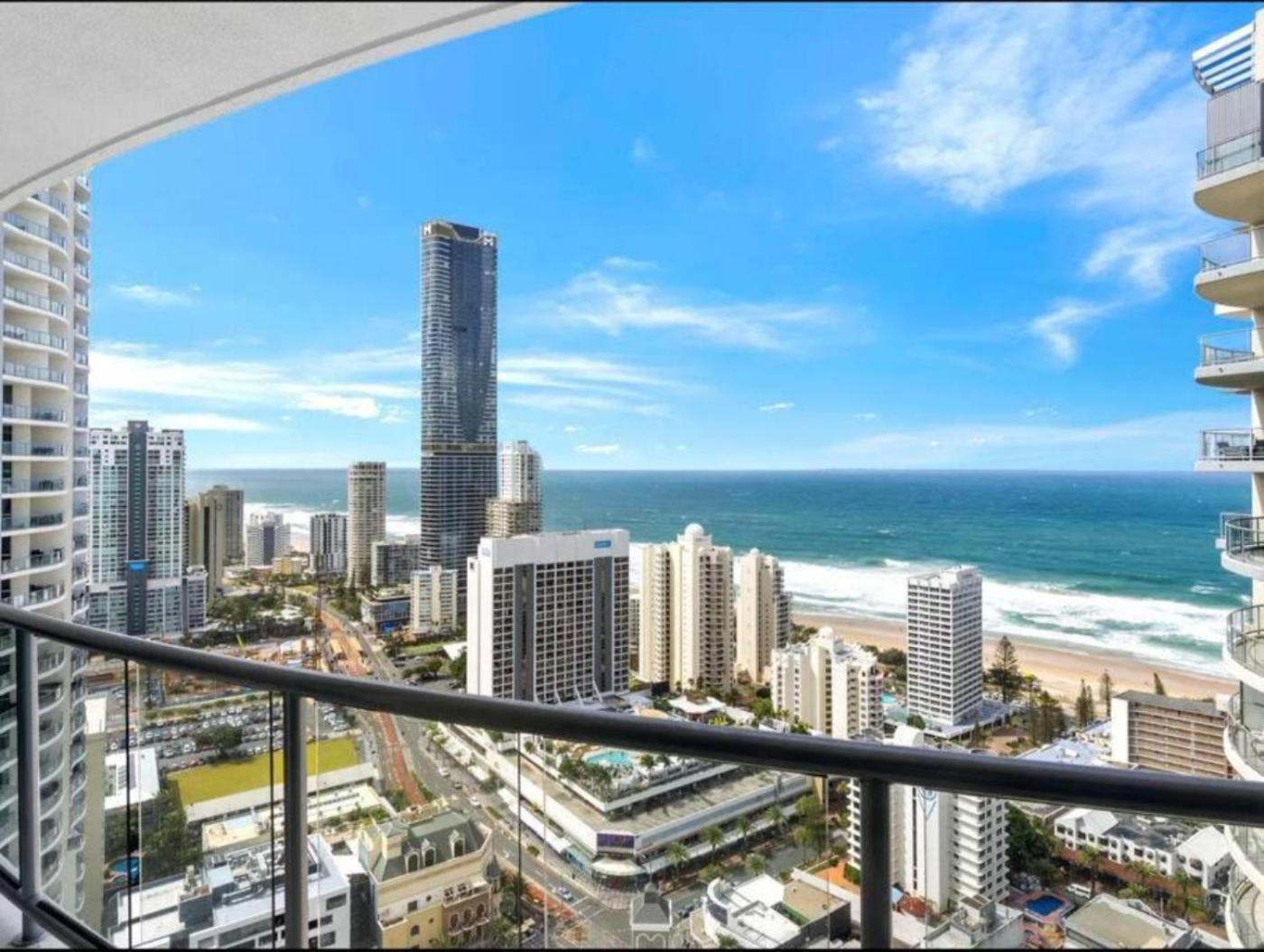 Cloud9 At Chevron Towers * Gold Coast