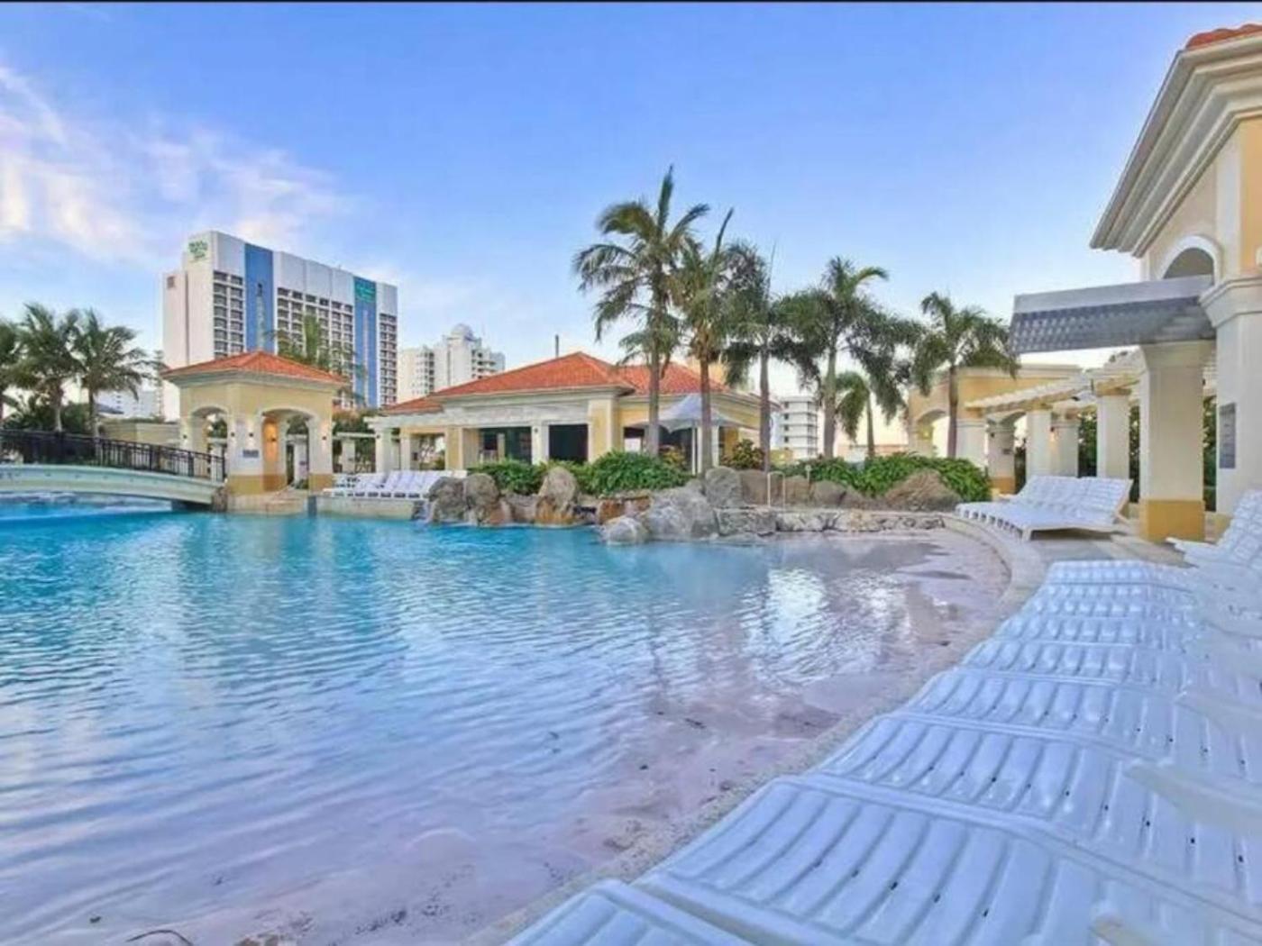 Cloud9 At Chevron Towers Apartment Gold Coast