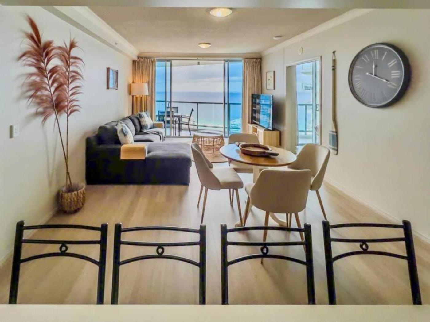 Cloud9 At Chevron Towers Apartment *