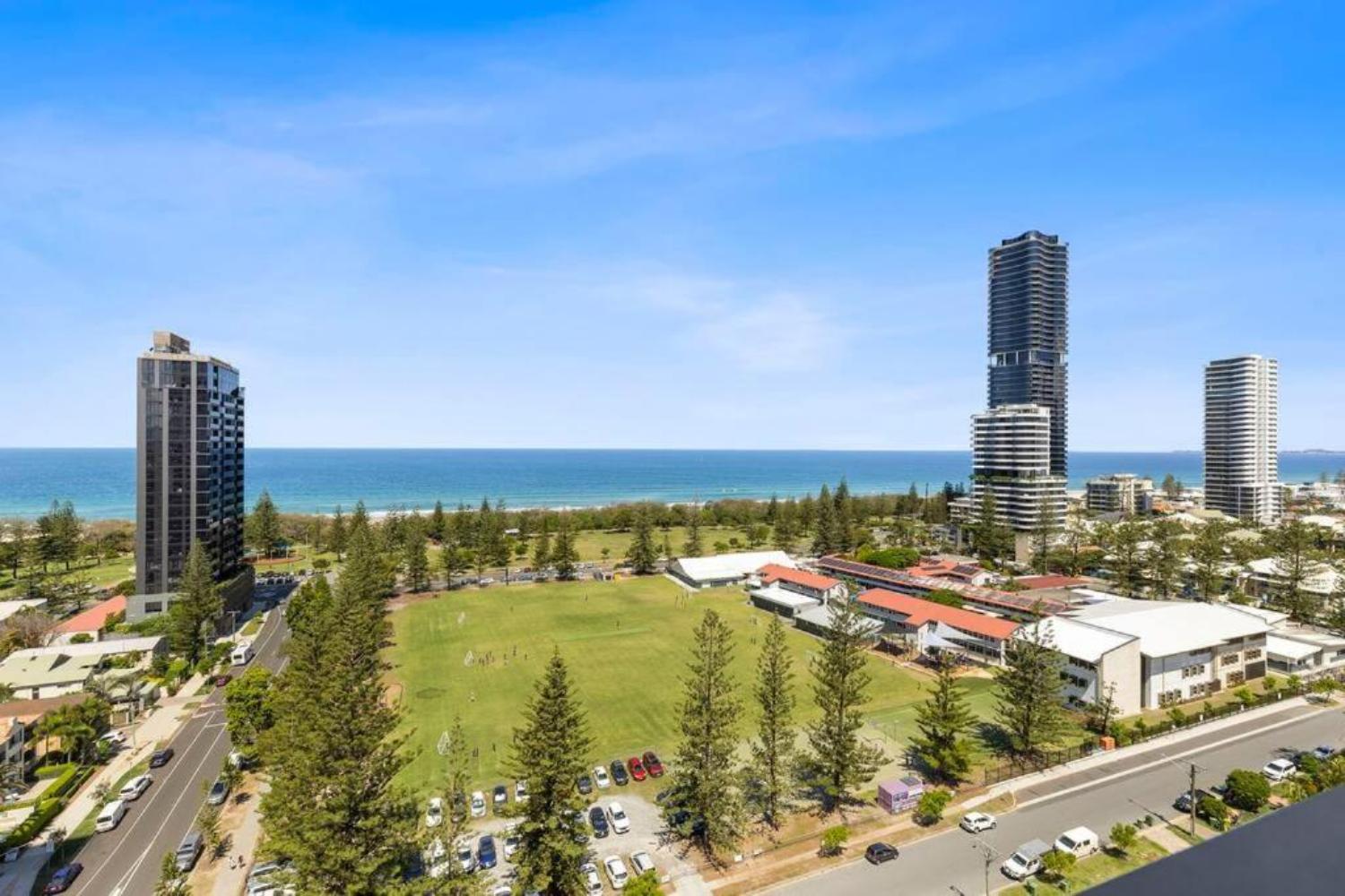 Beachfront Ocean Oasis Escape Apartamento Gold Coast