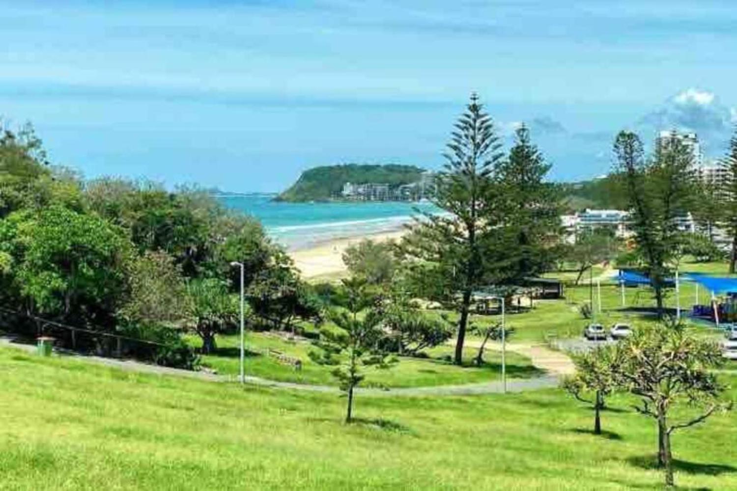 North Burleigh Miami Ocean Escape * Gold Coast