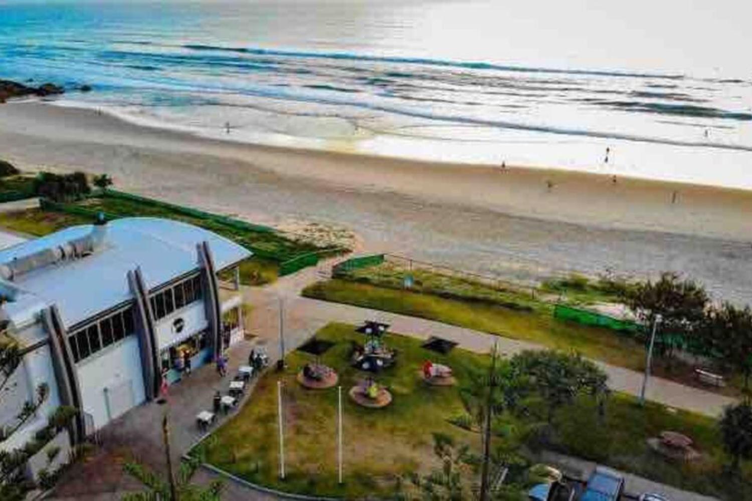 Apartment North Burleigh Miami Ocean Escape
