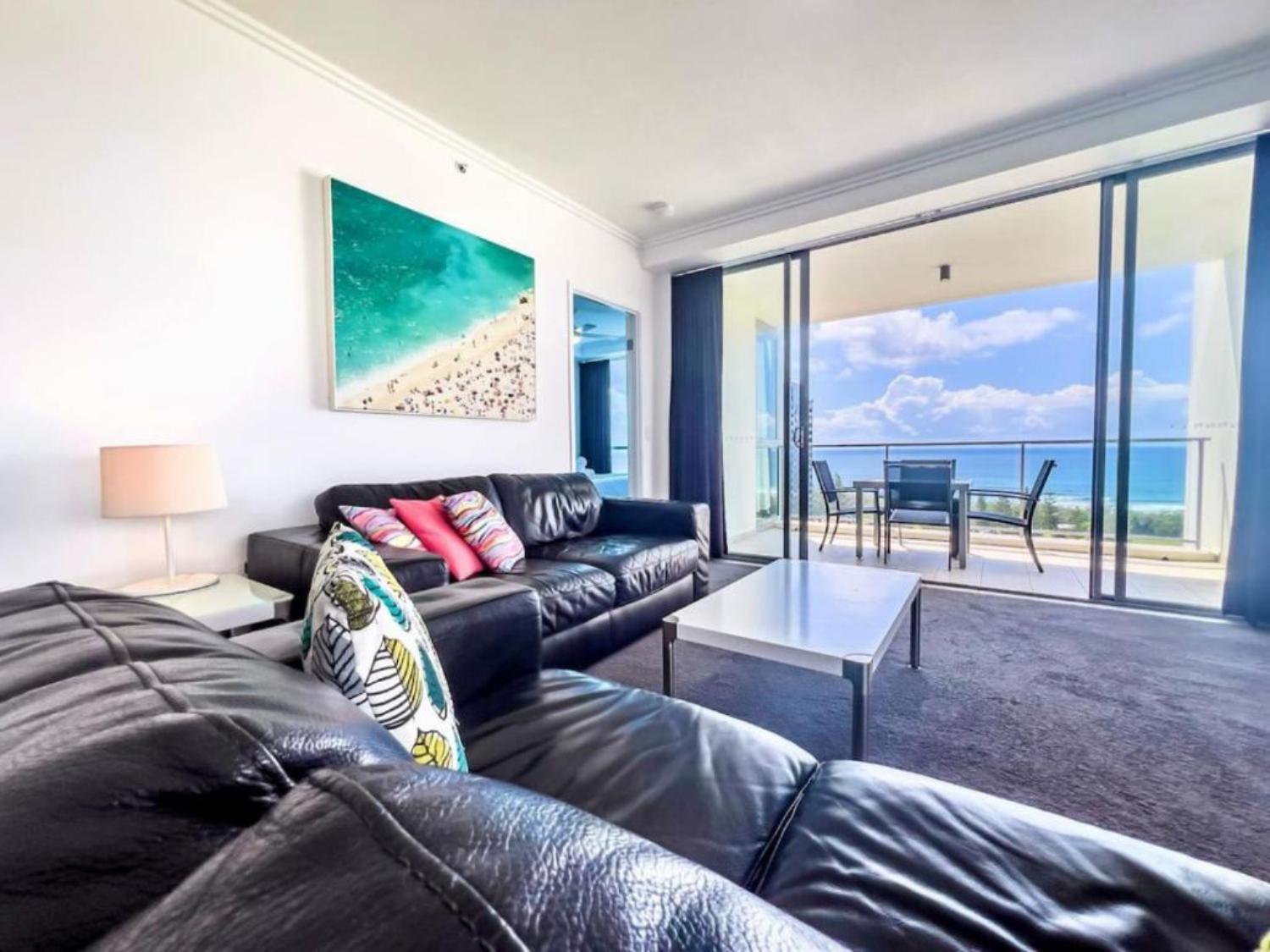 Ocean Whisper Broadbeach Apartment *