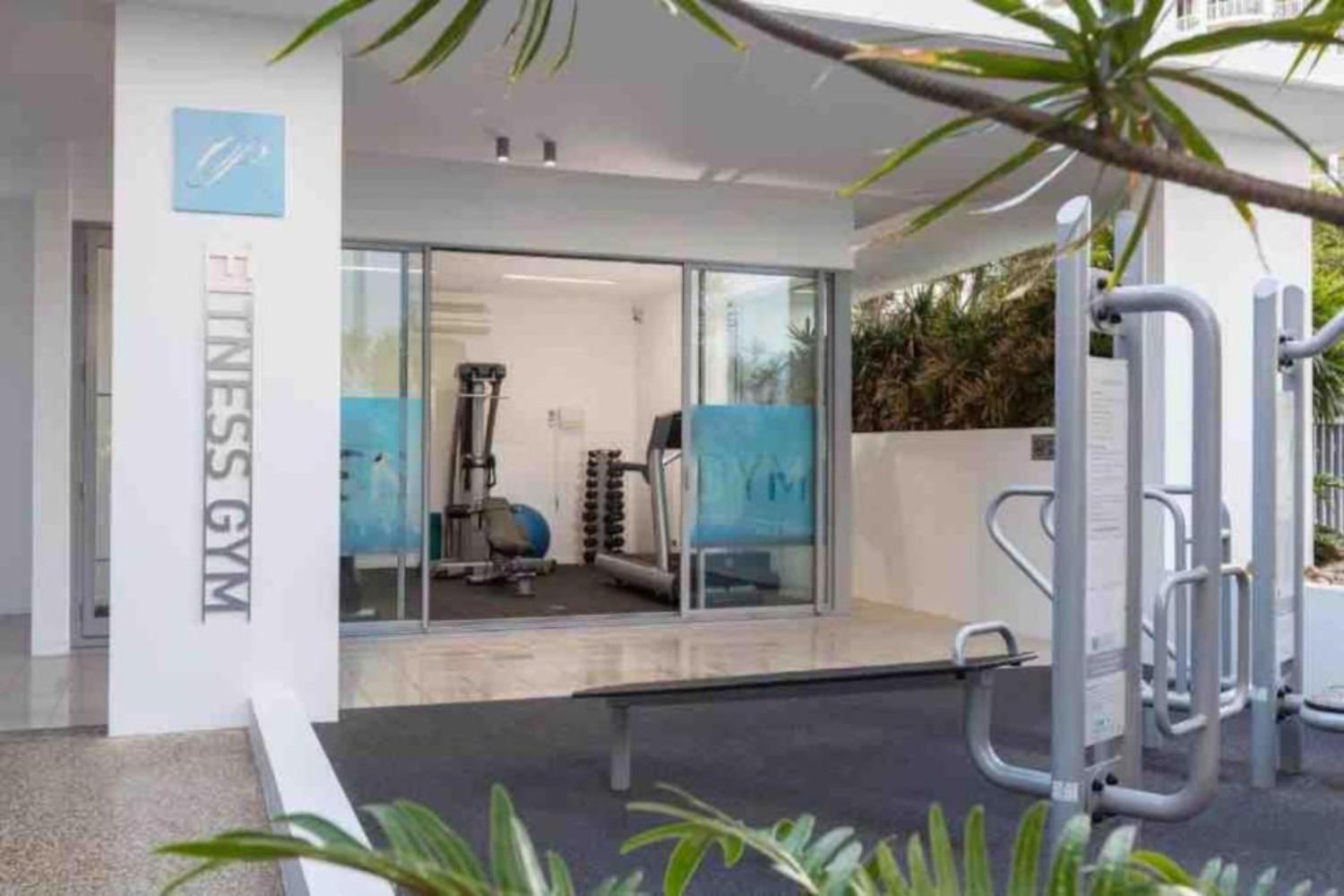 Ocean Whisper Broadbeach Apartment *