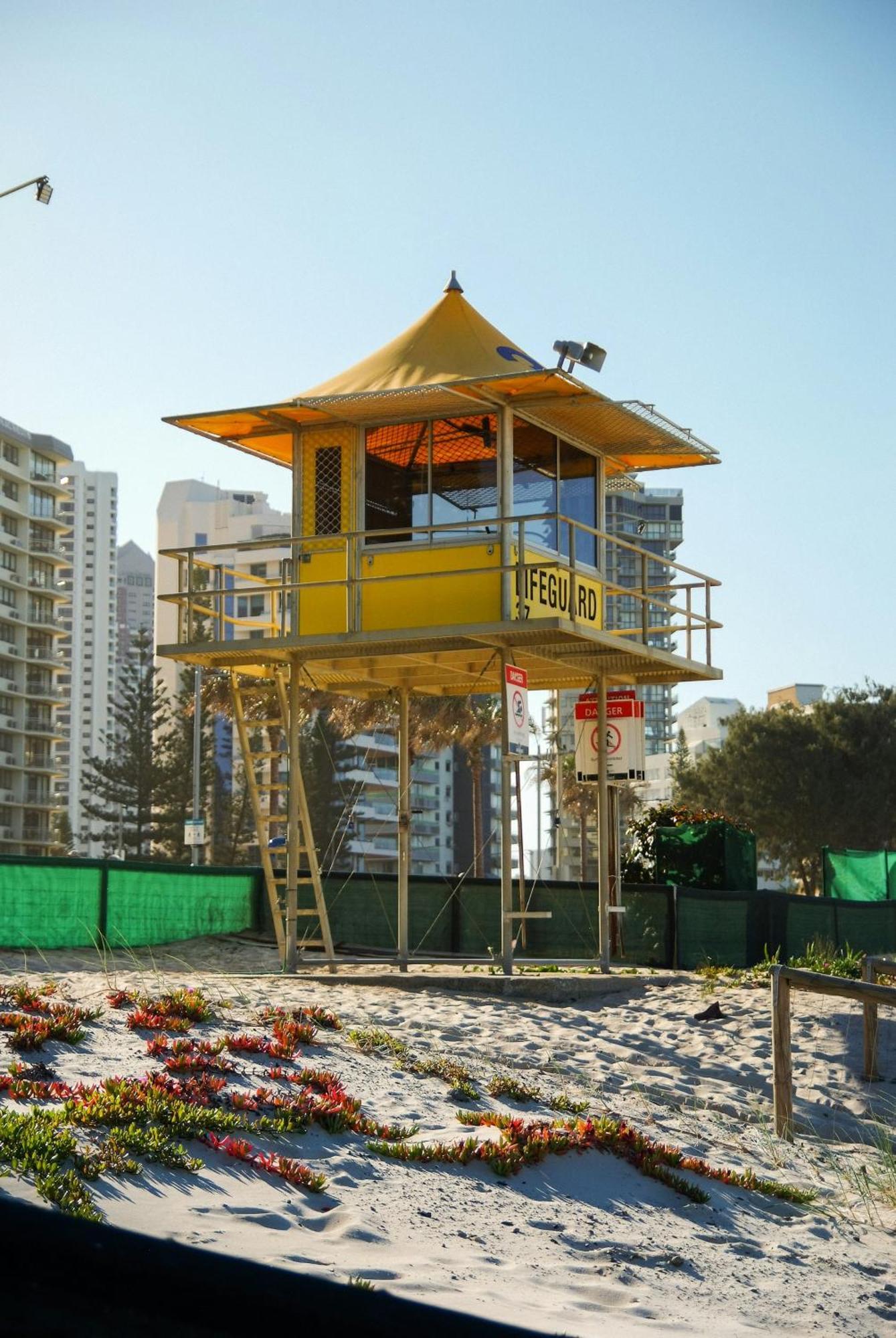 Ocean Whisper Broadbeach Apartment *