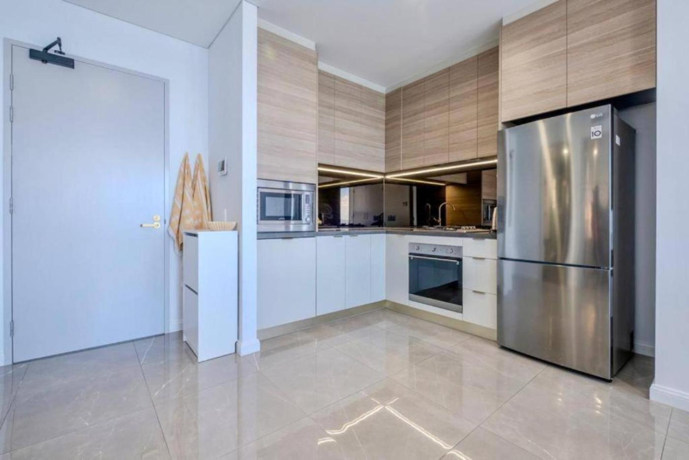 New Build Meriton Beachfront *