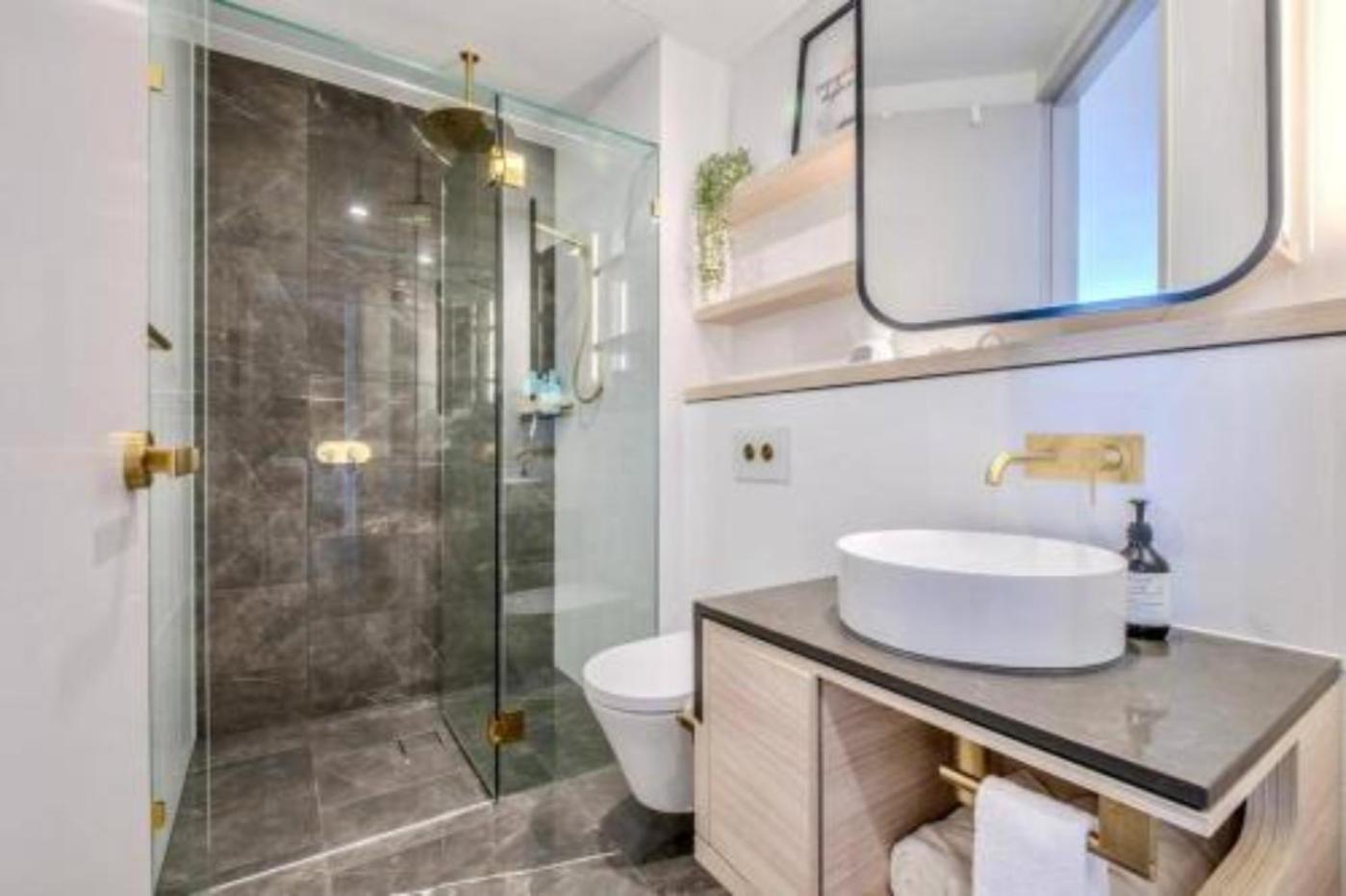 New Build Meriton Beachfront Gold Coast