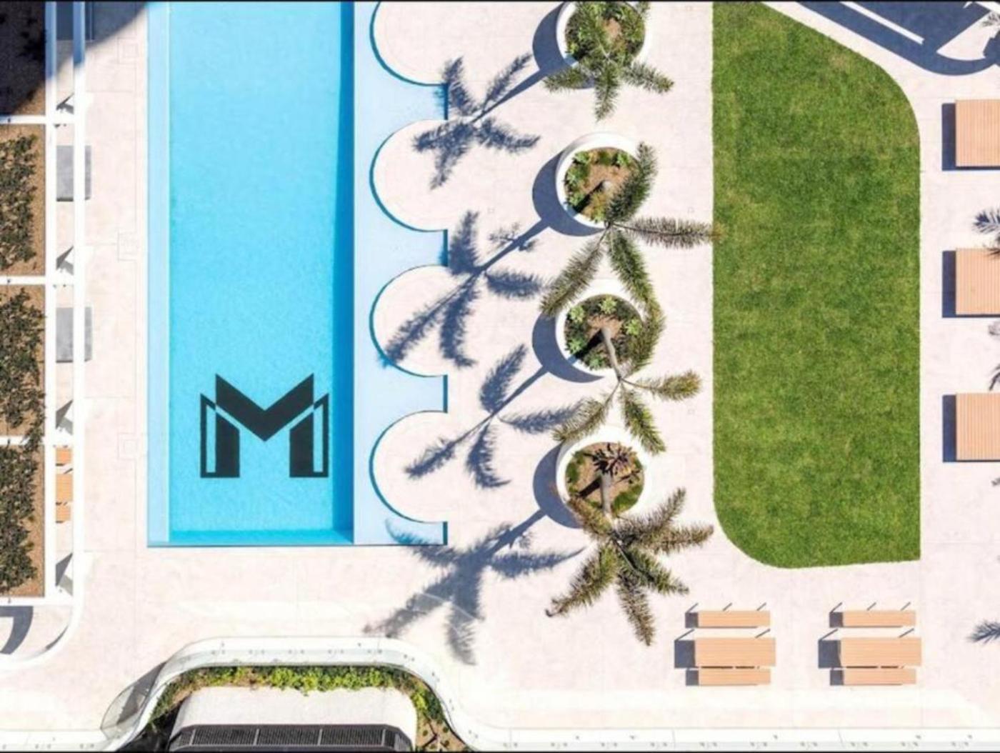 New Build Meriton Beachfront