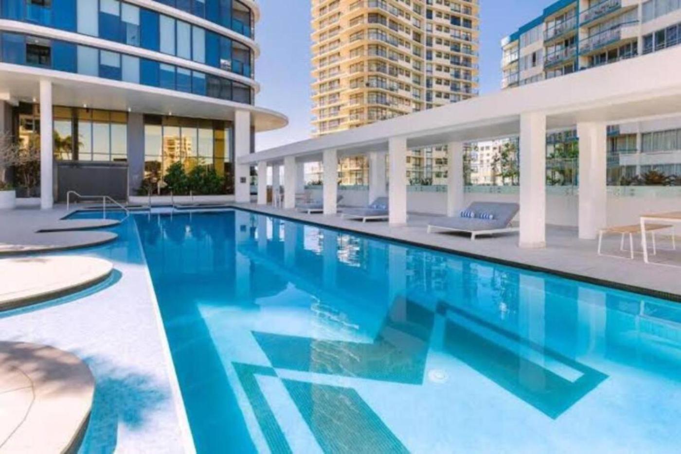 New Build Meriton Beachfront Apartment