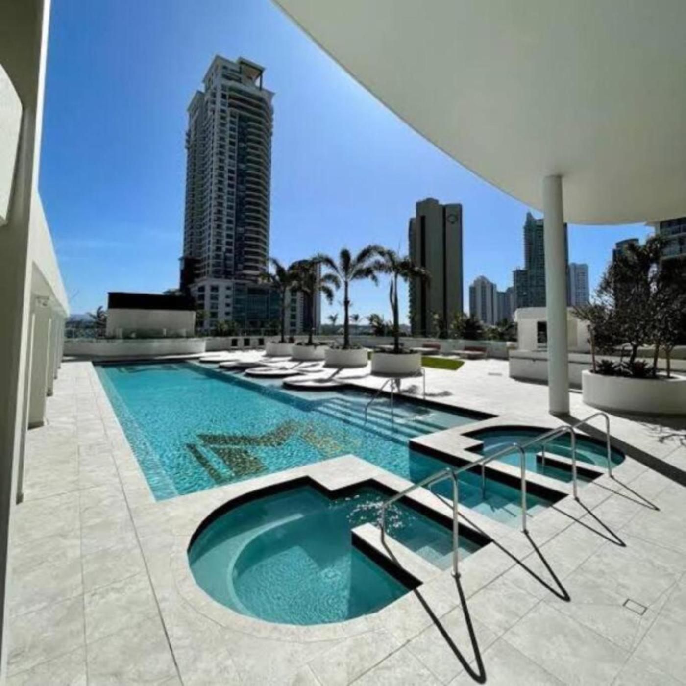 New Build Meriton Beachfront *
