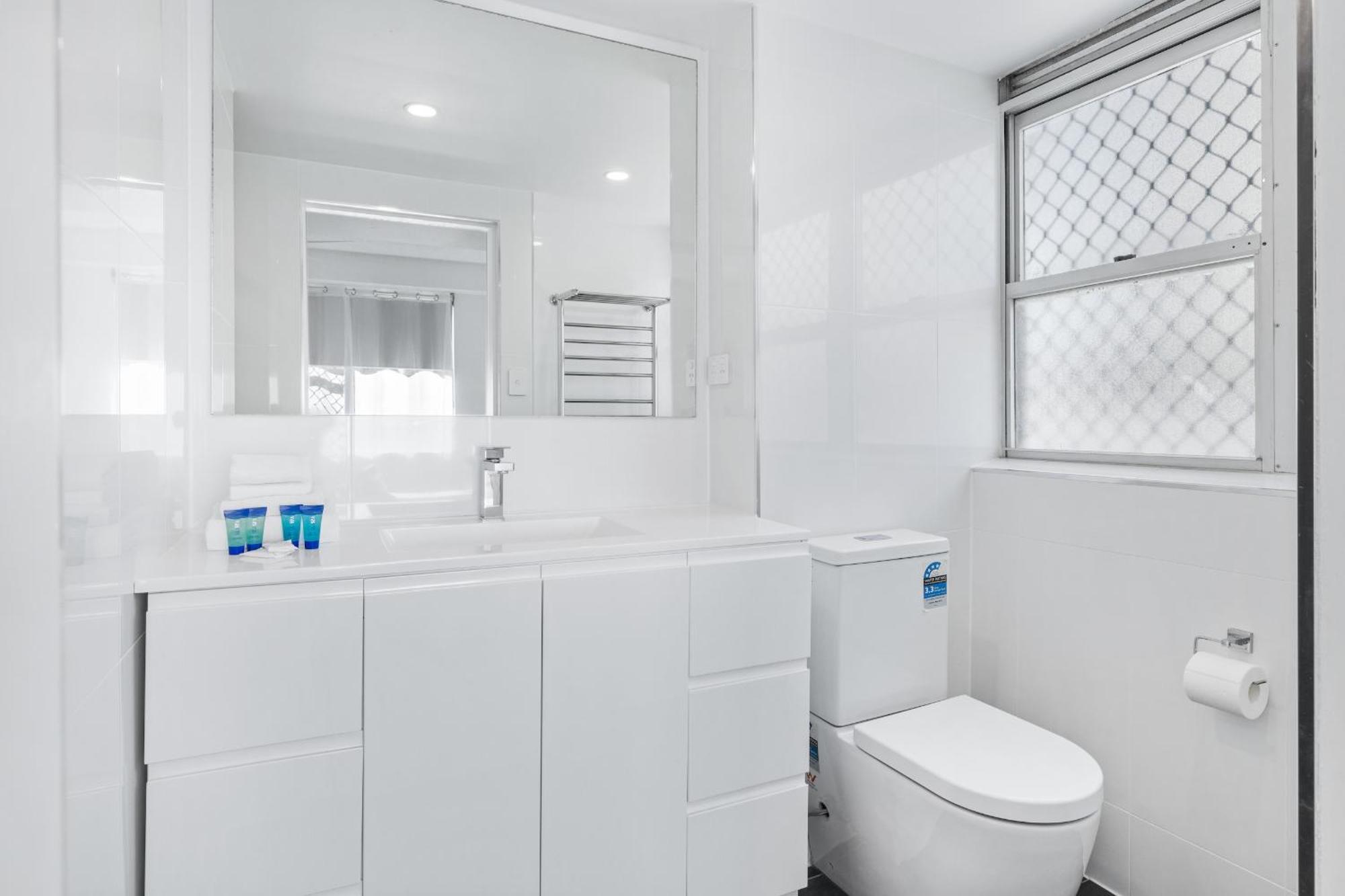 4bed2bath Ocean Breeze Getaway - Pacific St Gem * Gold Coast