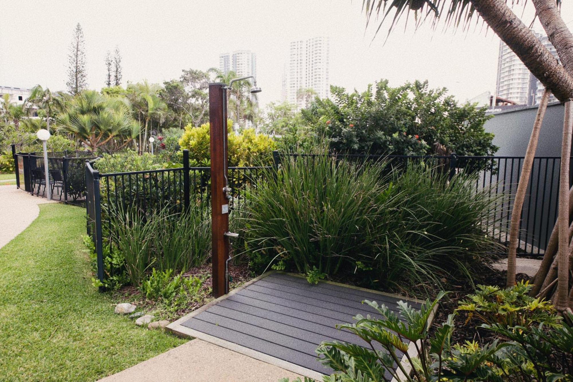 Apartment High Level Spacious Ocean View At Surfers *