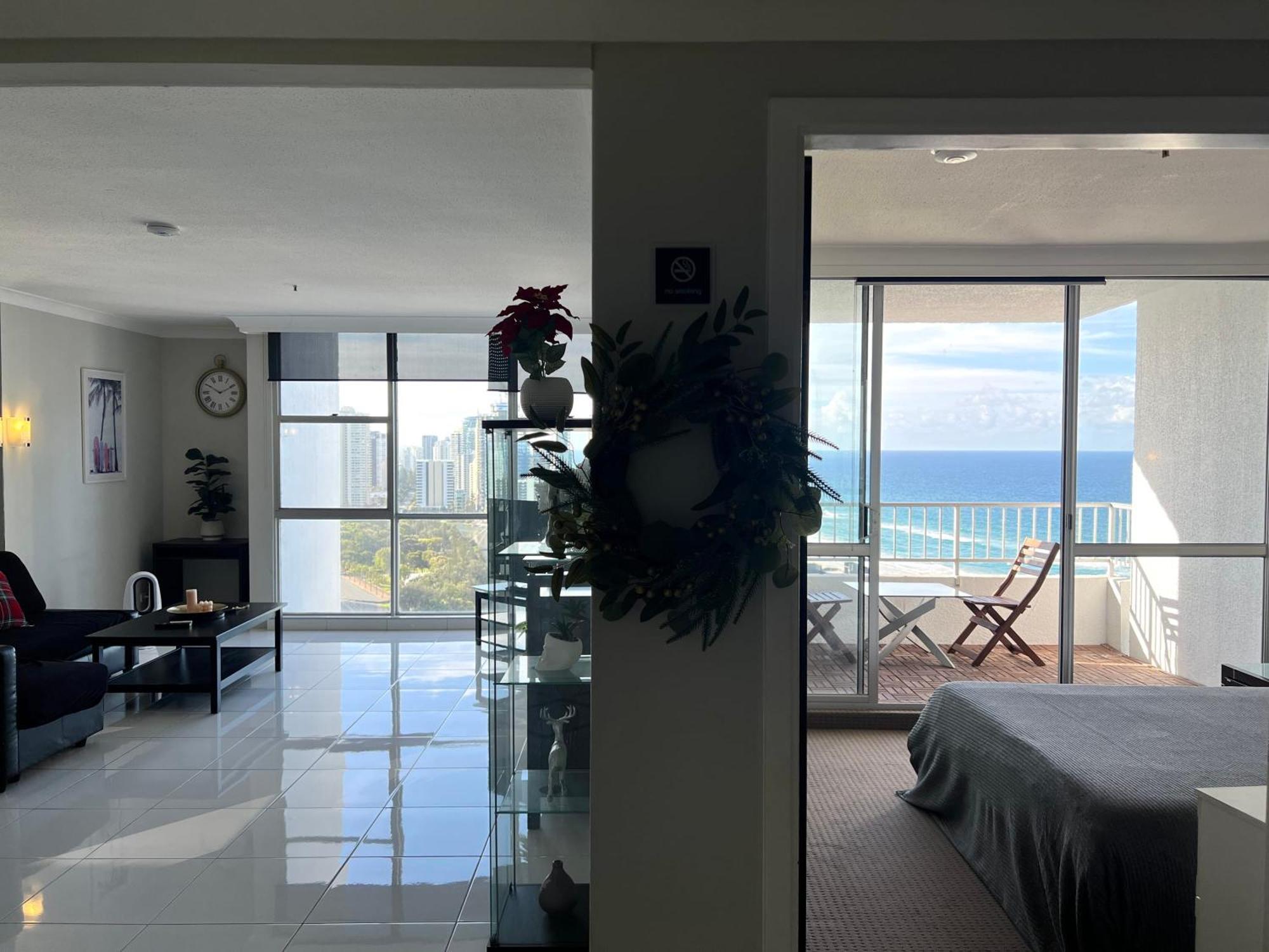 High Level Spacious Ocean View At Surfers Gold Coast