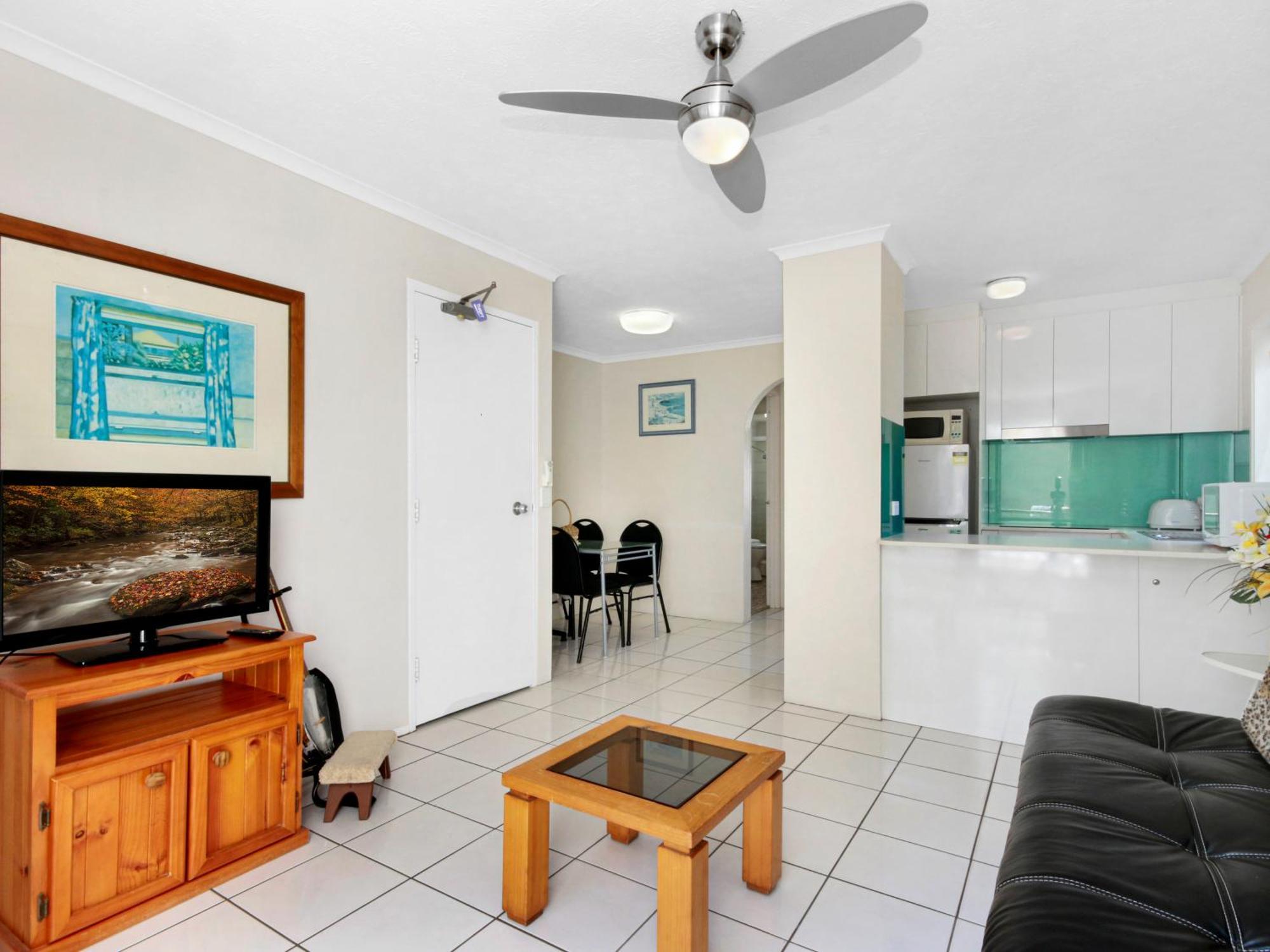 Superb 1 Bedroom Near The