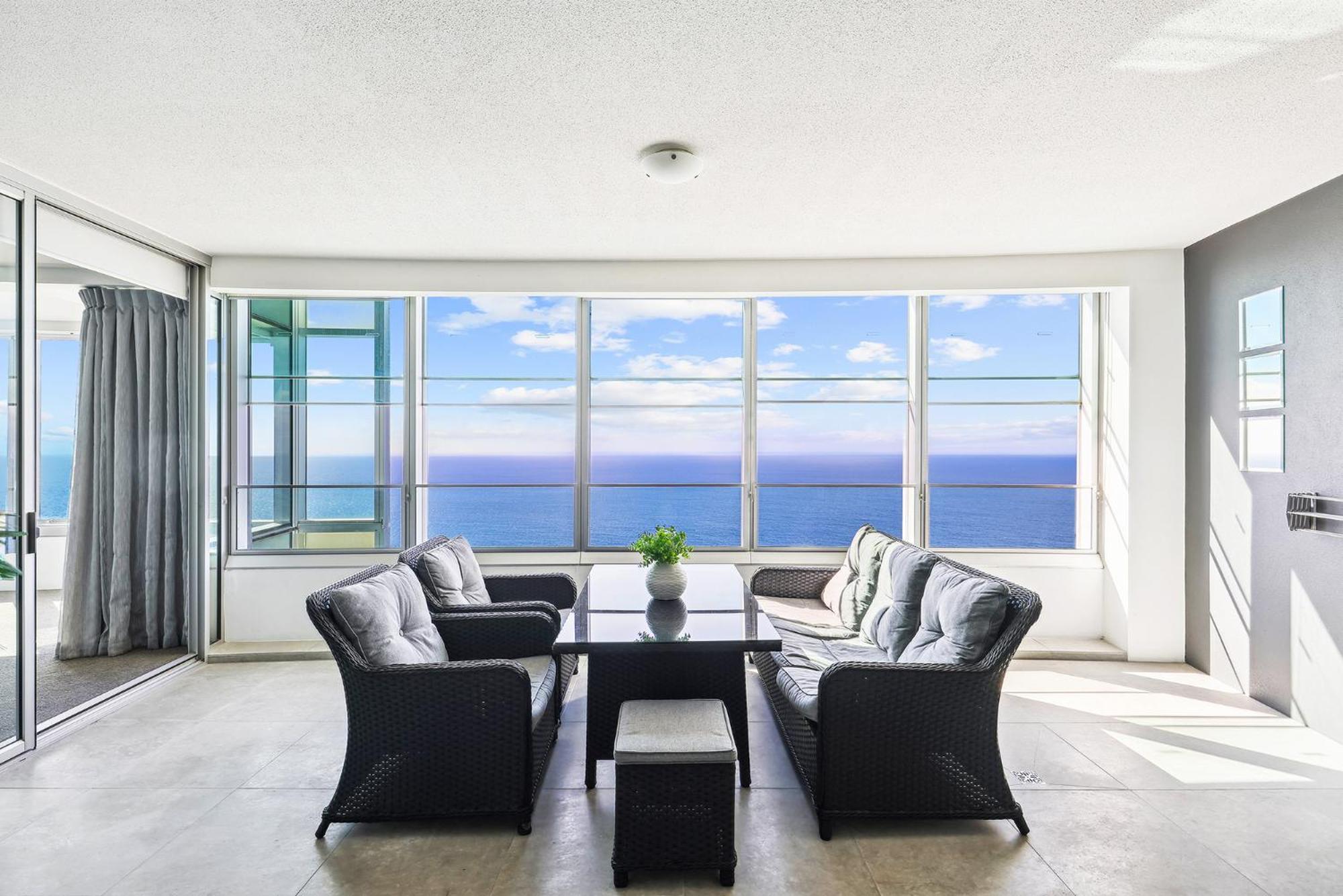 Designer At Q1 - Gclr Apartment
