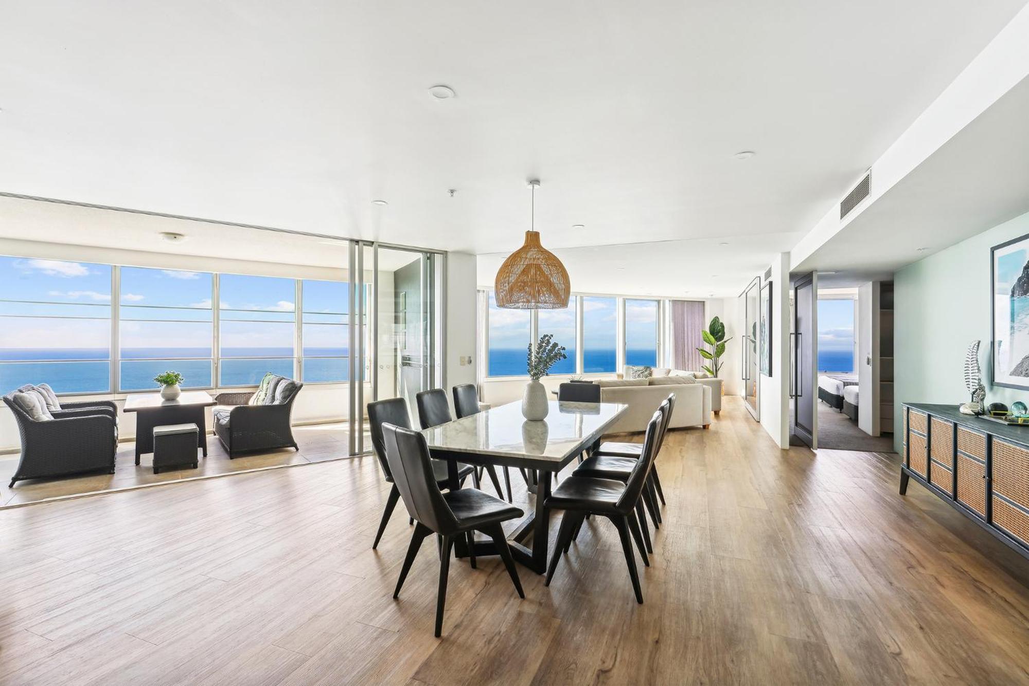 Designer At Q1 - Gclr Apartment *