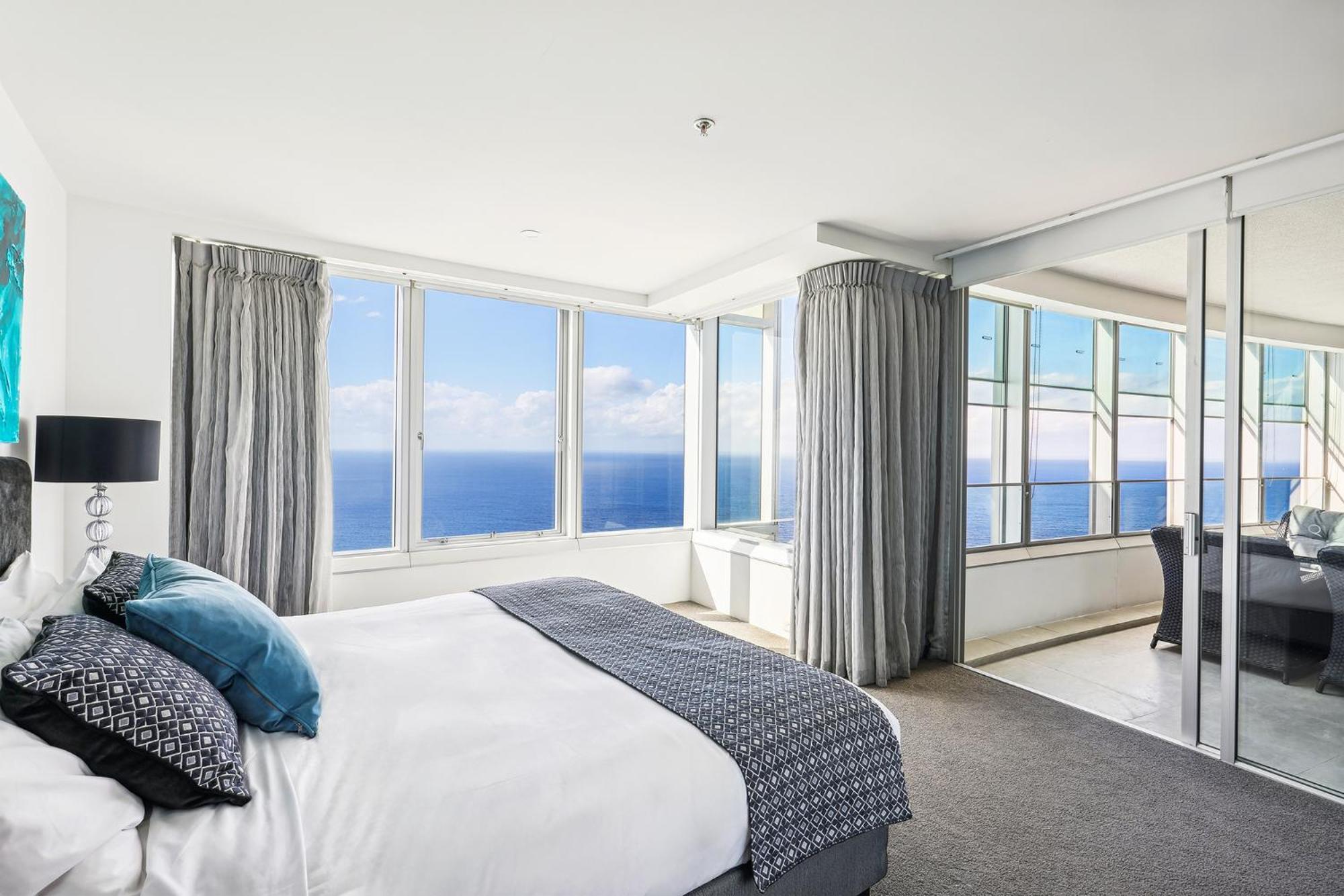 Designer At Q1 - Gclr Apartment