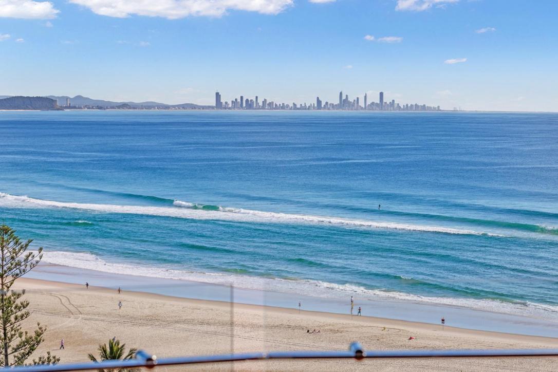 Apartment 2 Bedroom Penthouse Kirra Point No.19