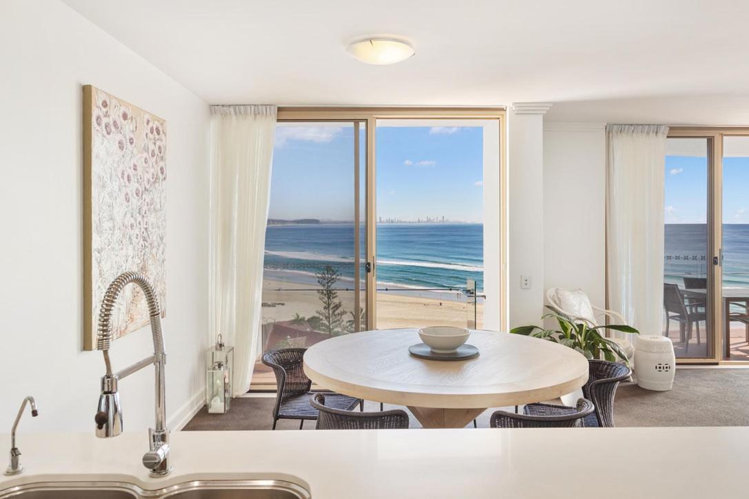 2 Bedroom Penthouse Kirra Point No.19 * Gold Coast