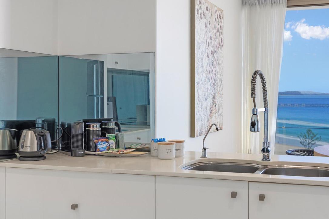 2 Bedroom Penthouse Kirra Point No.19