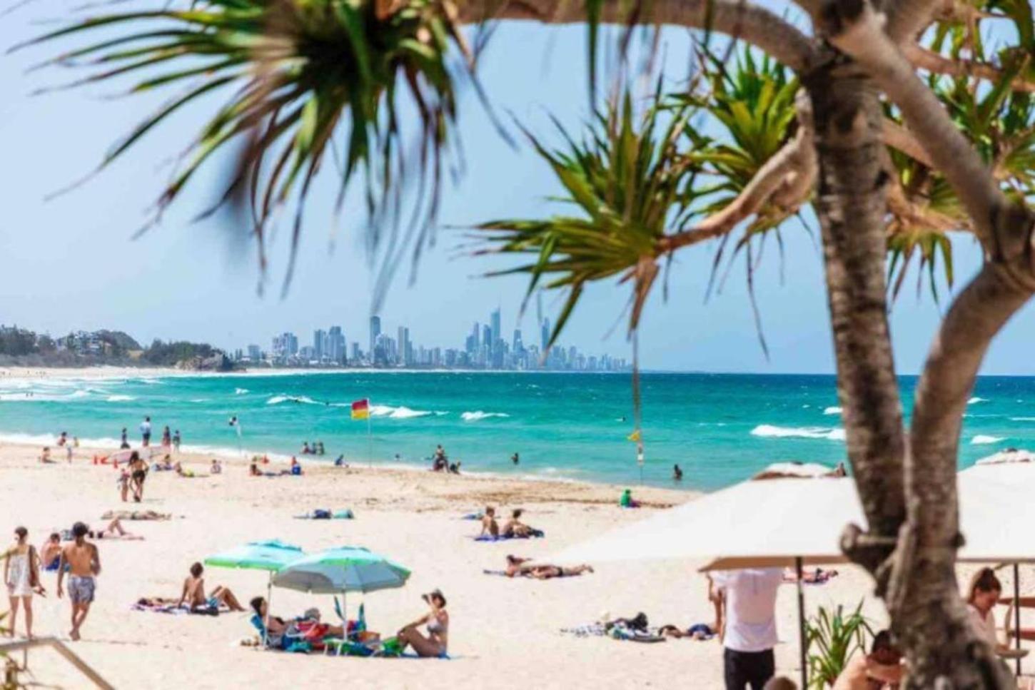 Coastal Charm At Chevron Towers Gold Coast