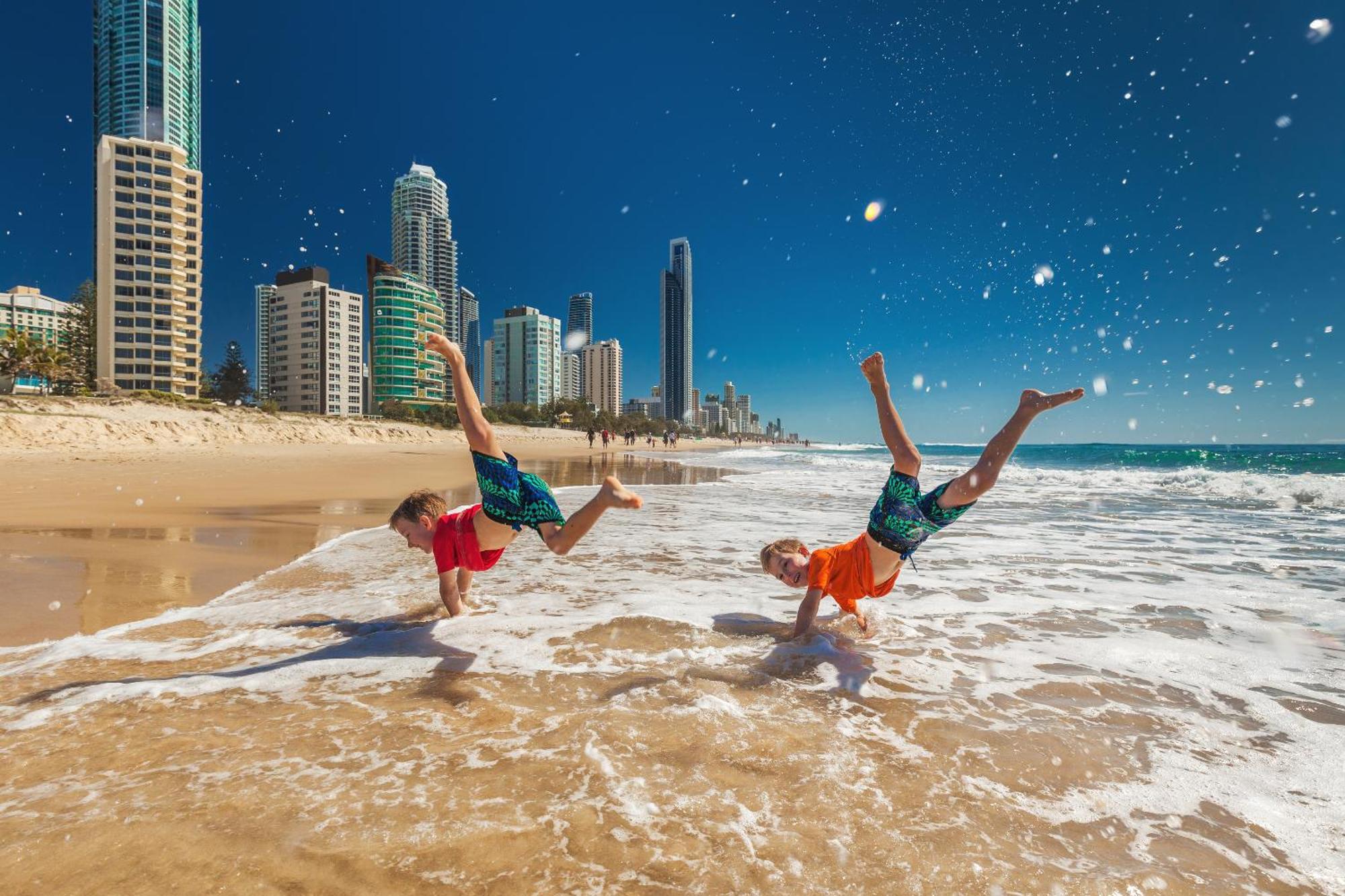 Coastal Charm At Chevron Towers Apartment Gold Coast