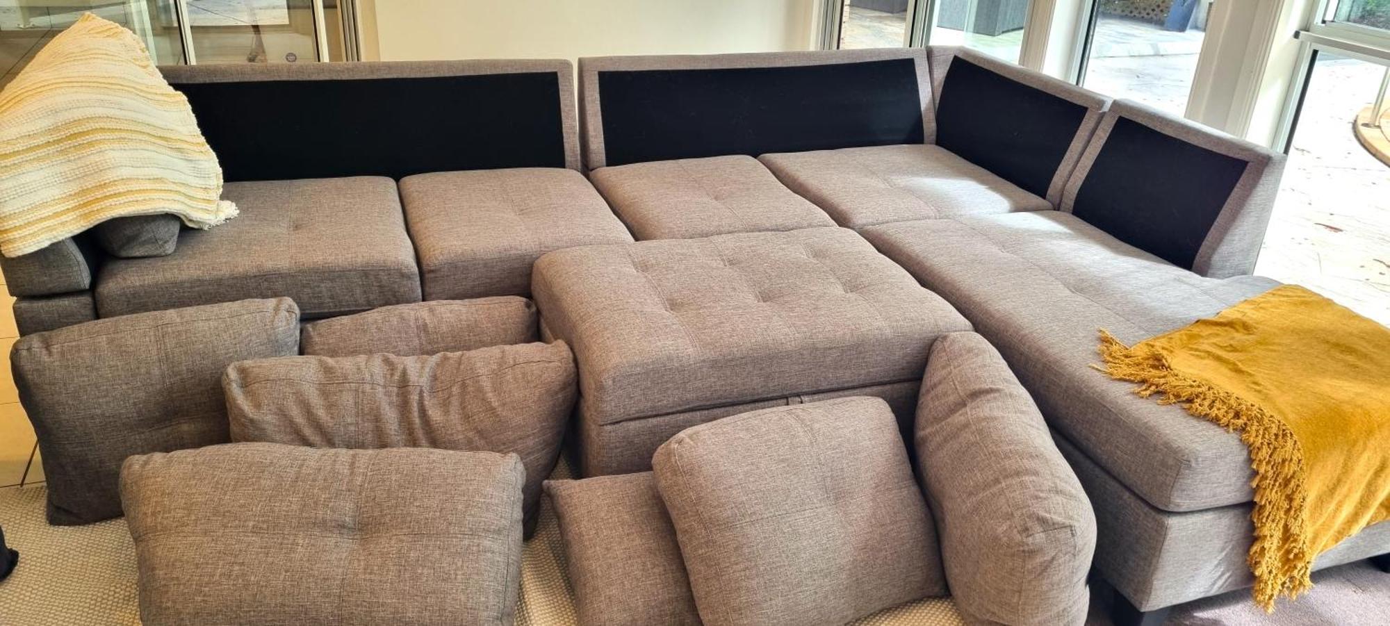 Holiday home 6 Bedroom House With Pool Gold Coast