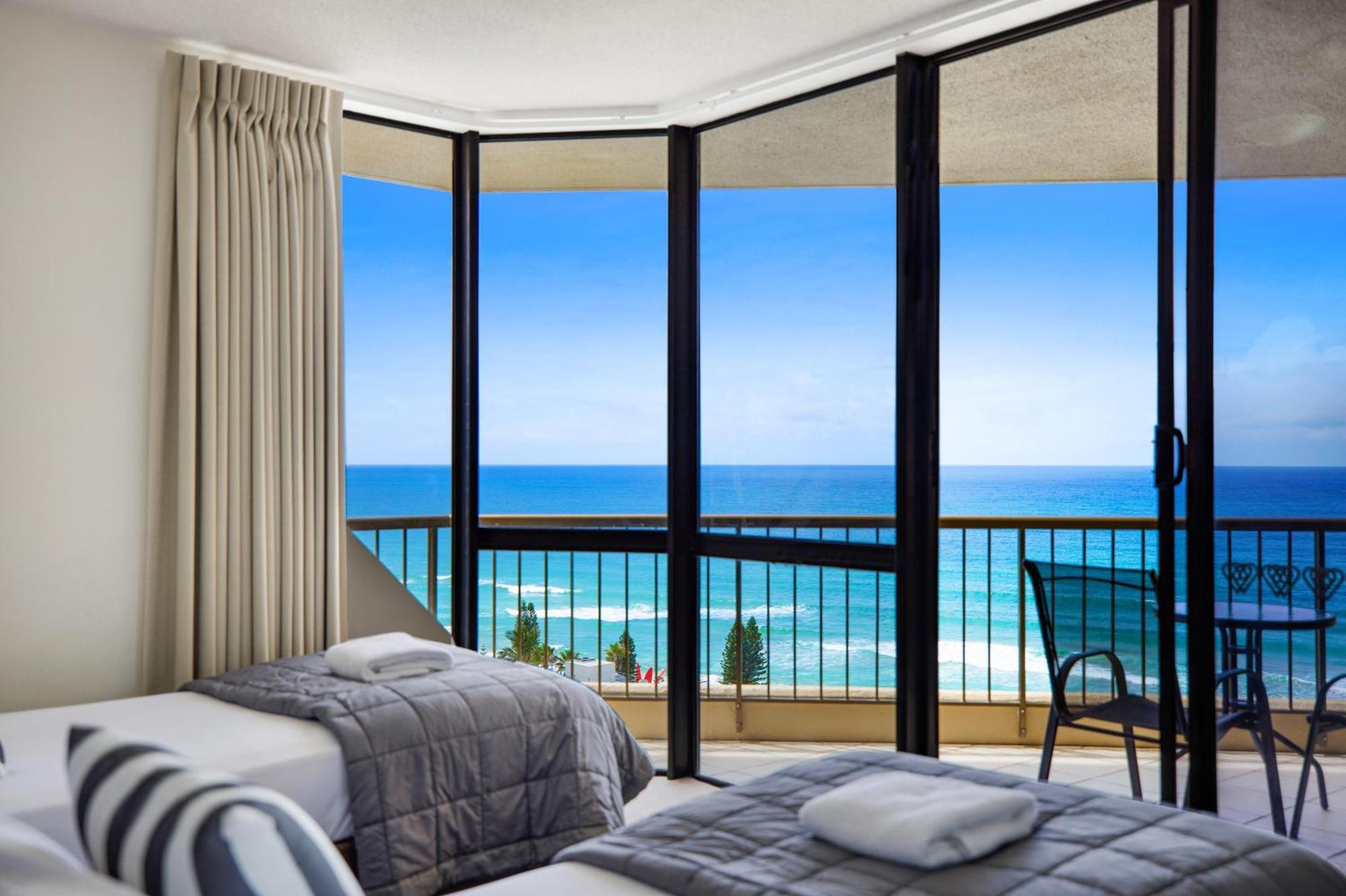 Paradise Centre Managed By Gchs Apartment