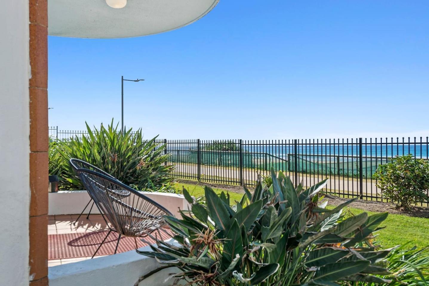 Paros On The - Absolute Waterfront Living *