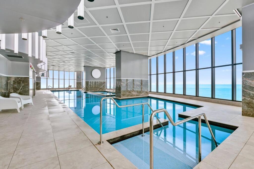 Ocean View 3bed In Surfers Gold Coast