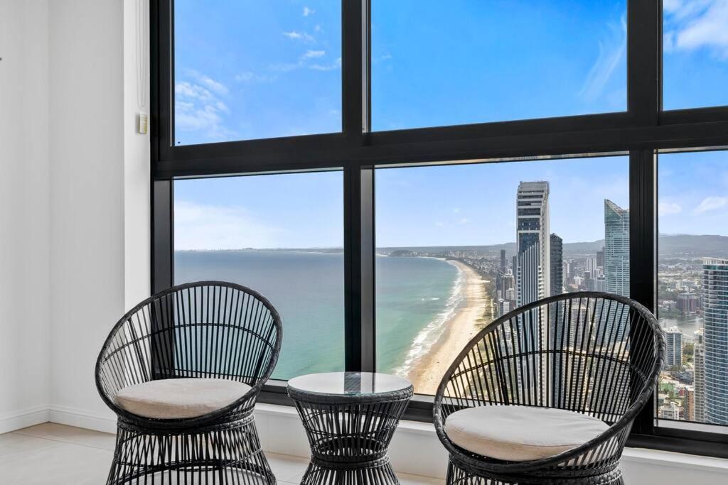Ocean View 3bed In Surfers Gold Coast