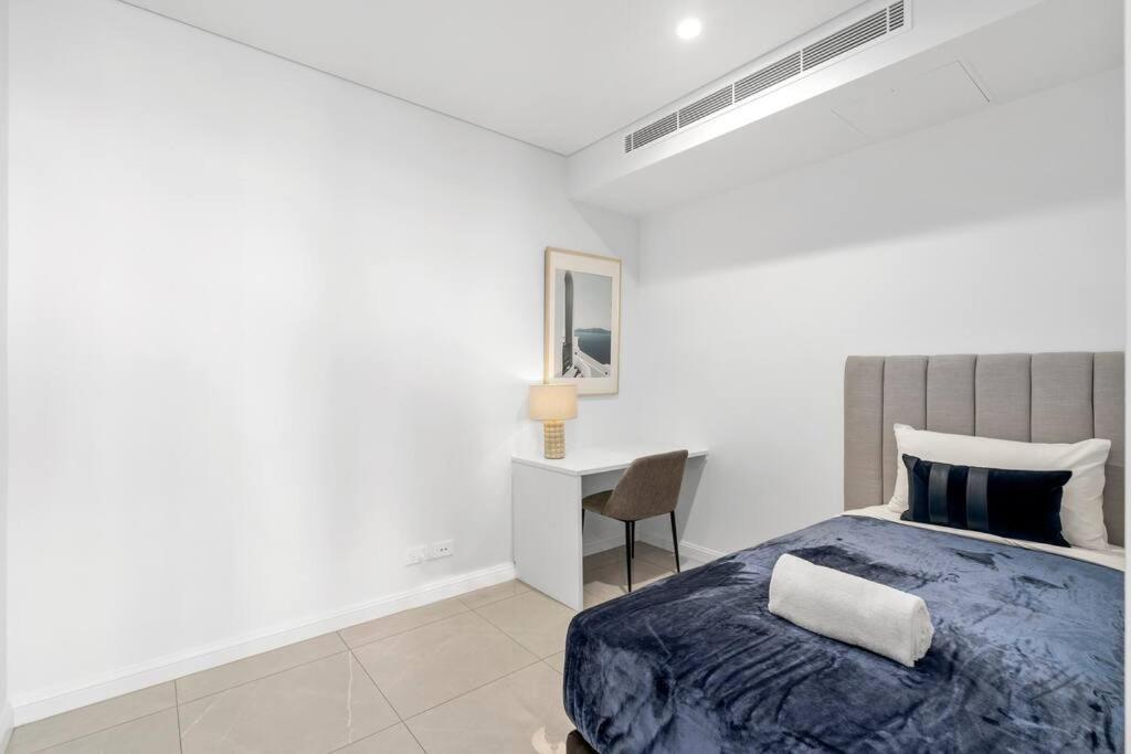 Ocean View 3bed In Surfers *