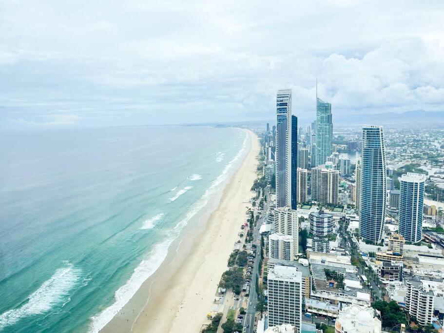 Ocean View 3bed In Surfers Apartment Gold Coast