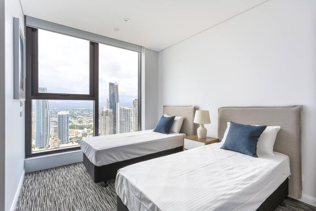 Absolute Oceanview Beachfront 2br Apartment Gold Coast