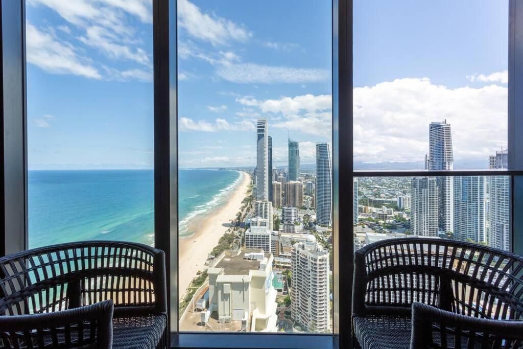 Absolute Oceanview Beachfront 2br Apartment