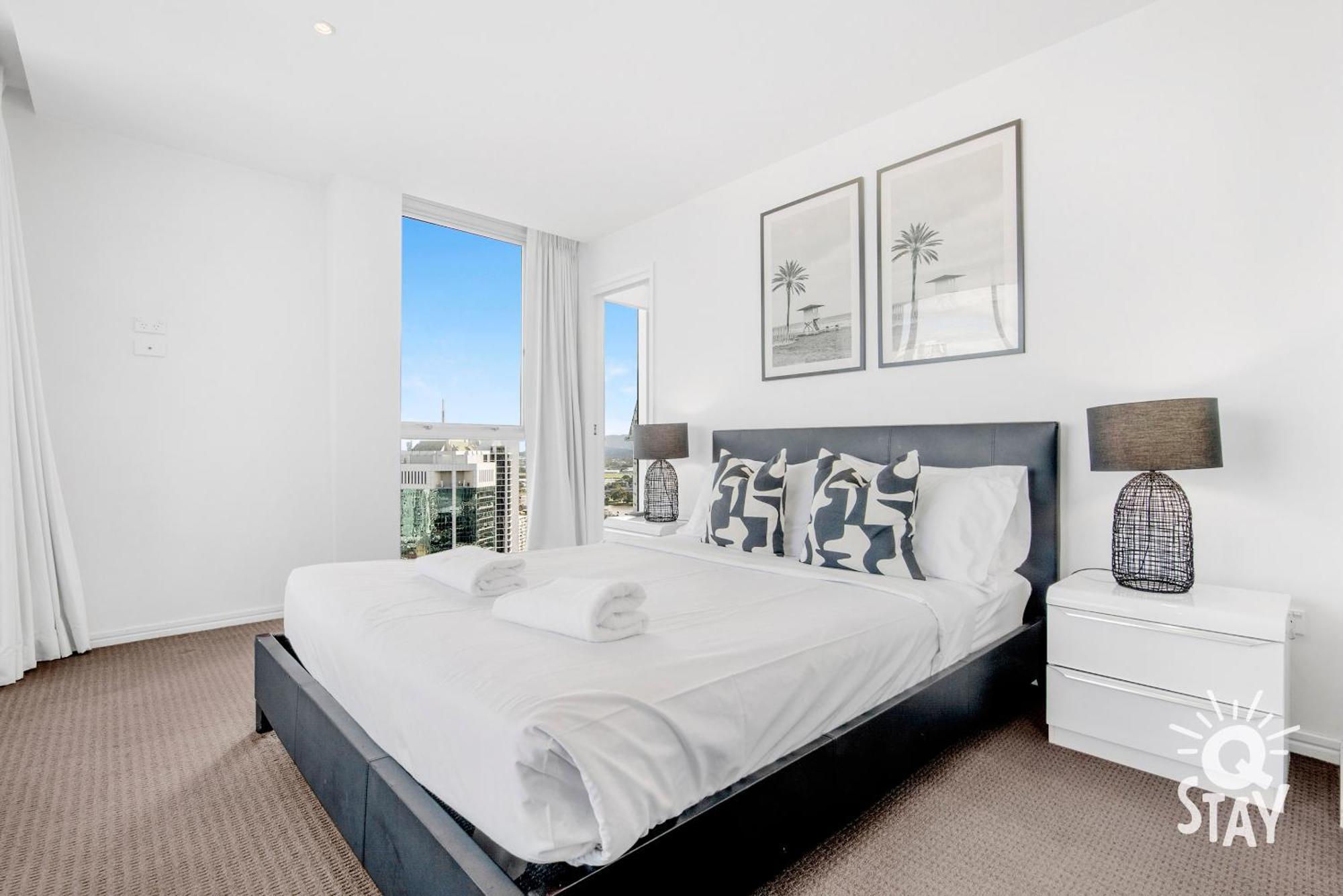 3 Bedroom Ocean Views On Level 29 At The H'residences - Q *