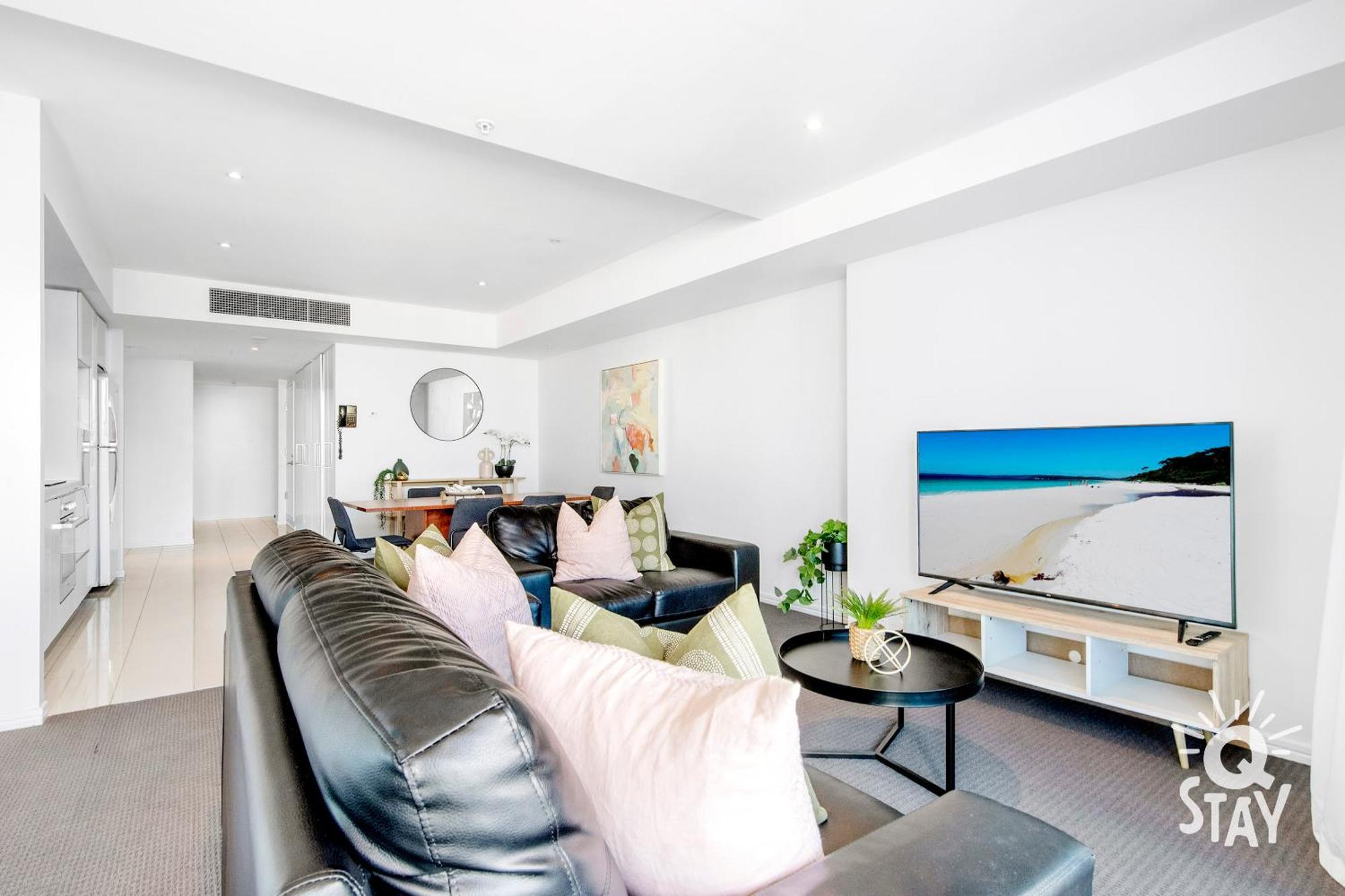 Apartment 3 Bedroom Ocean Views On Level 29 At The H'residences - Q *
