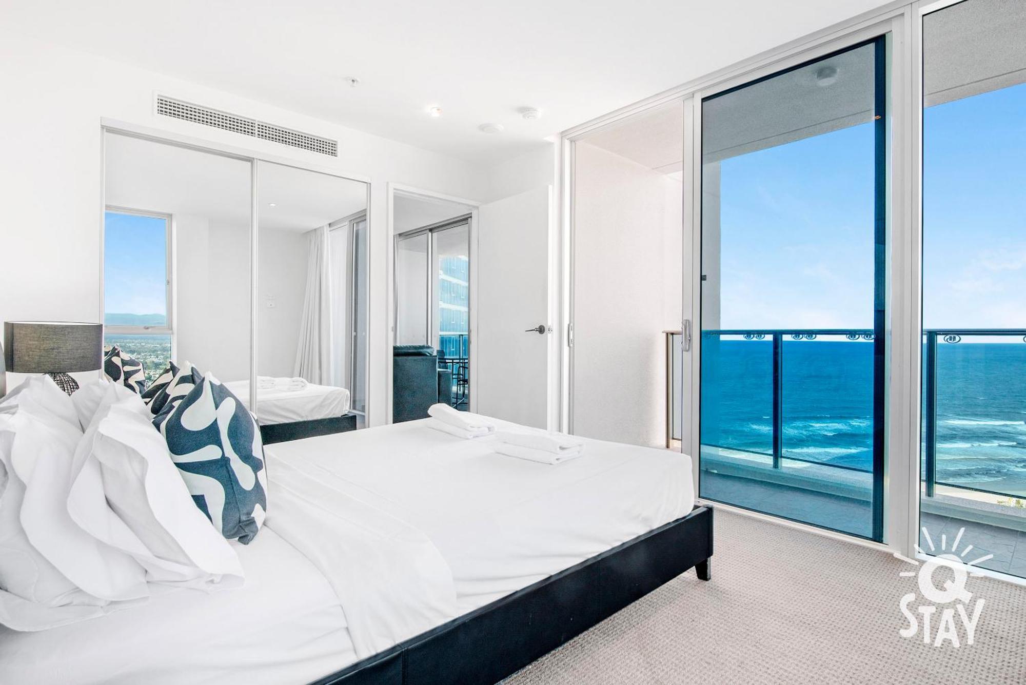 Apartment 3 Bedroom Ocean Views On Level 29 At The H'residences - Q Gold Coast