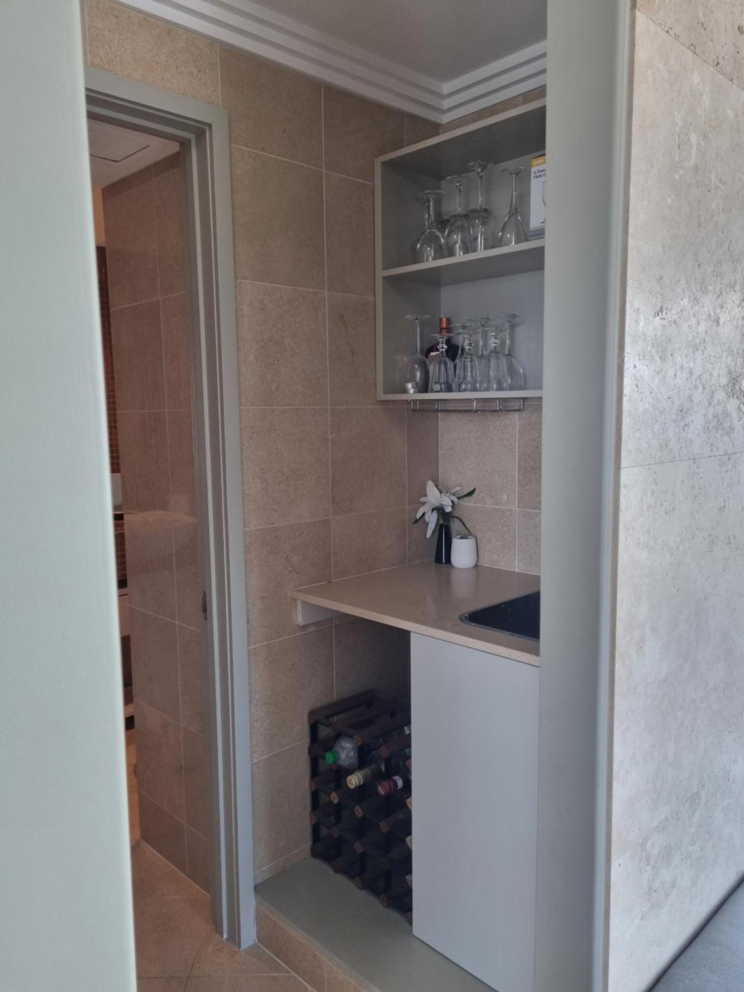 Superior Penthouse In Surfers Paradise On The *